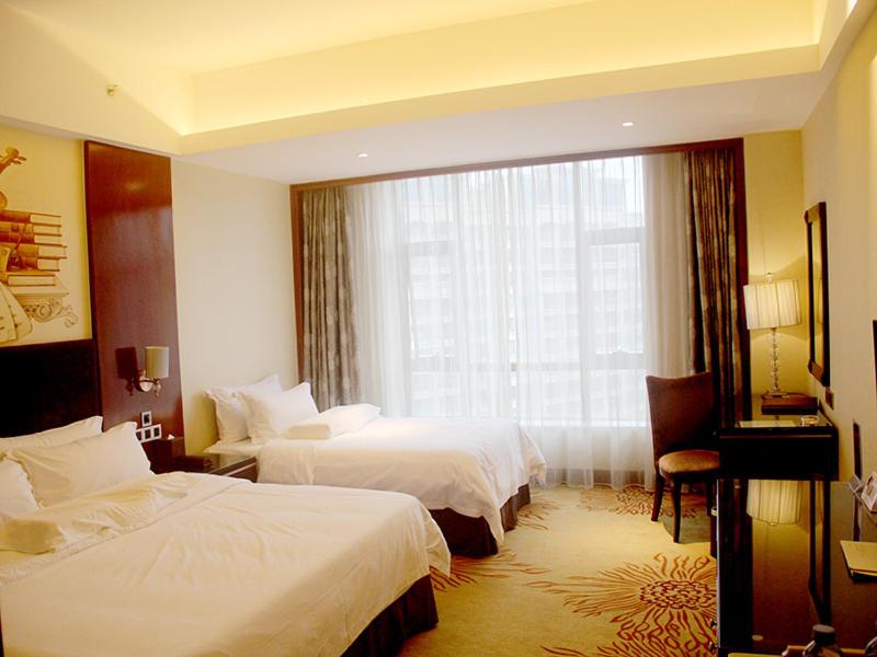Deluxe Twin Room photo 2