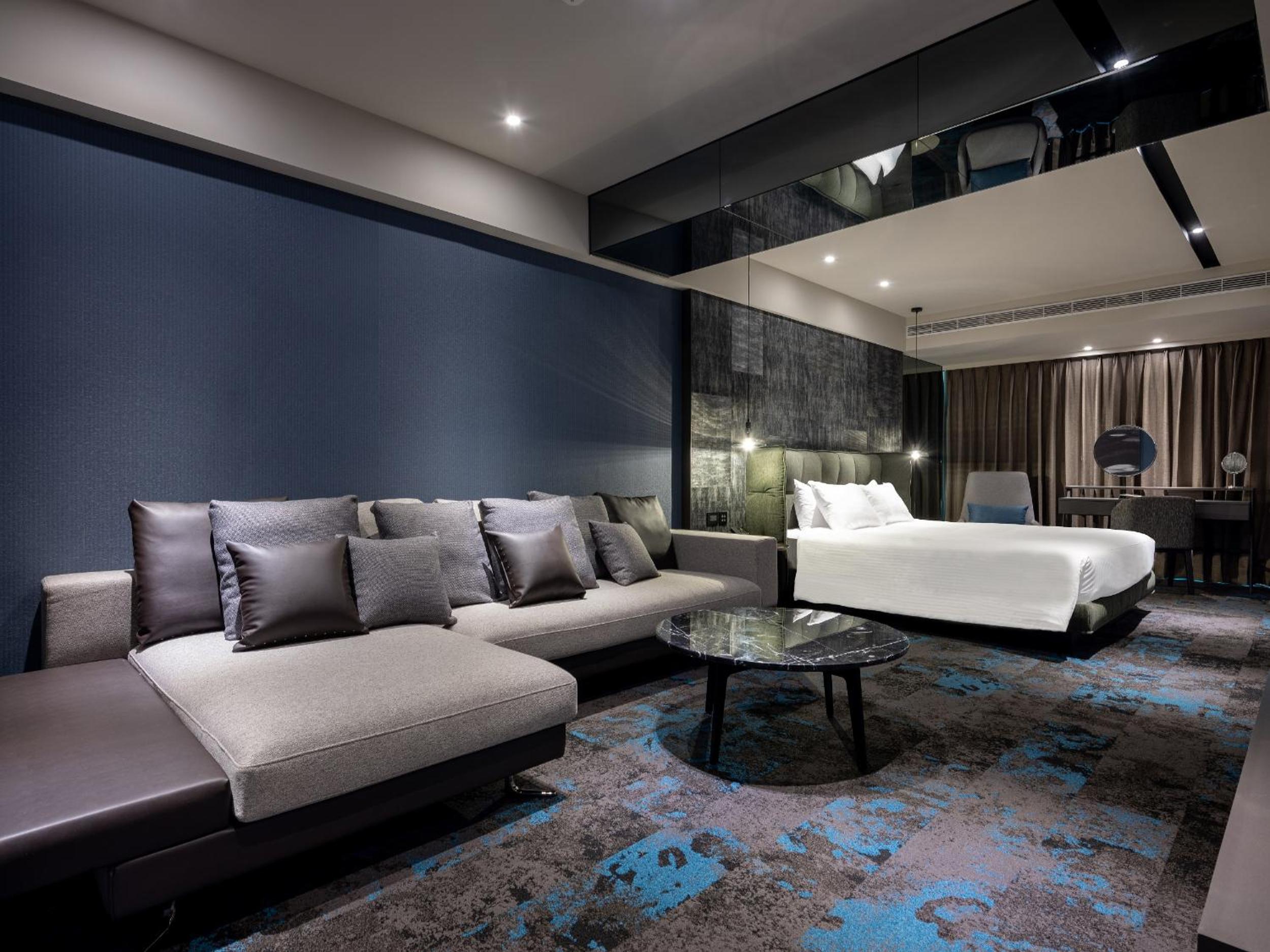 Grand Executive Suite - Photo 4