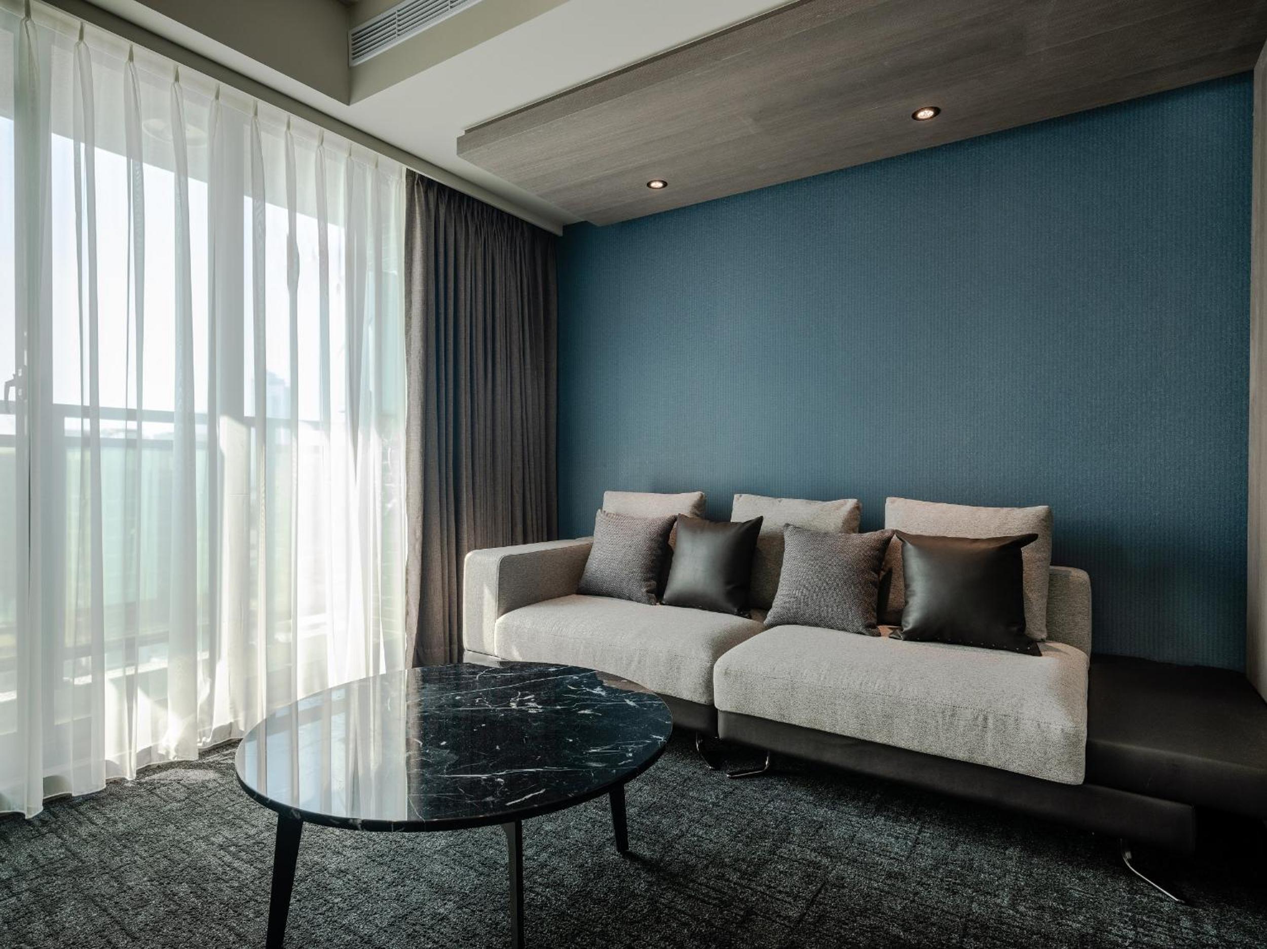 Grand Executive Suite - Photo 6