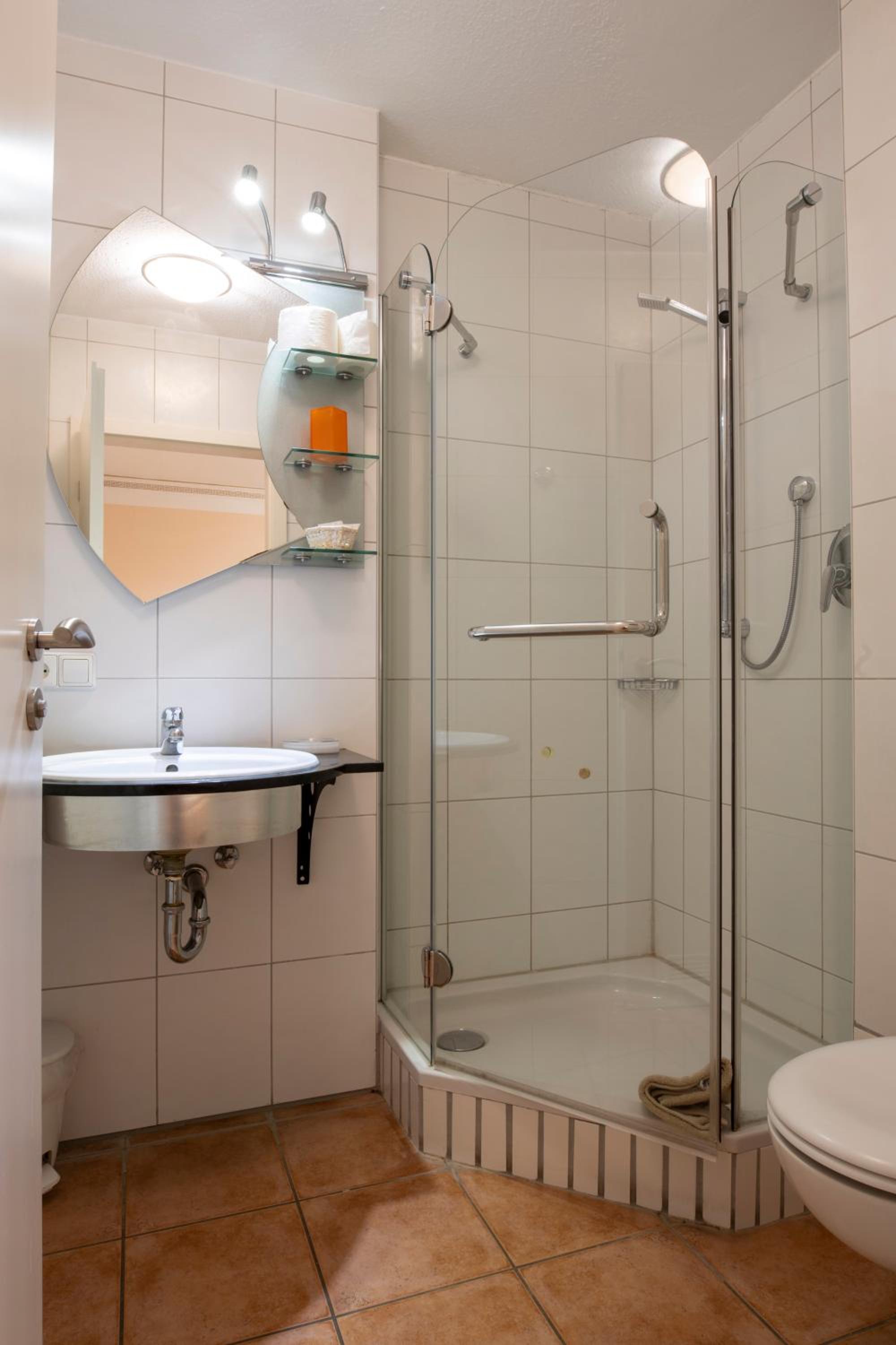 Single Room photo 3