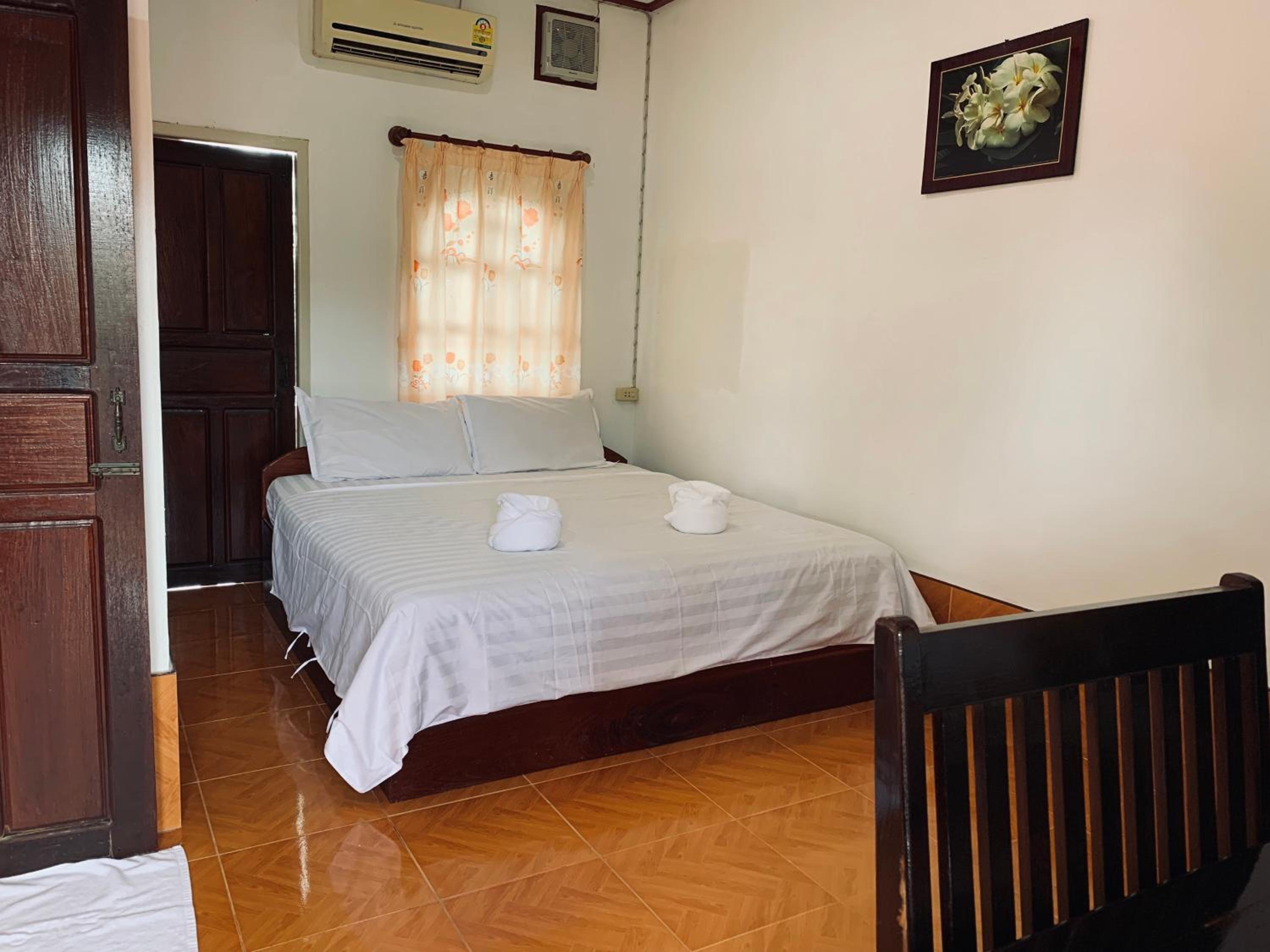 Standard Double Room - Photo 4