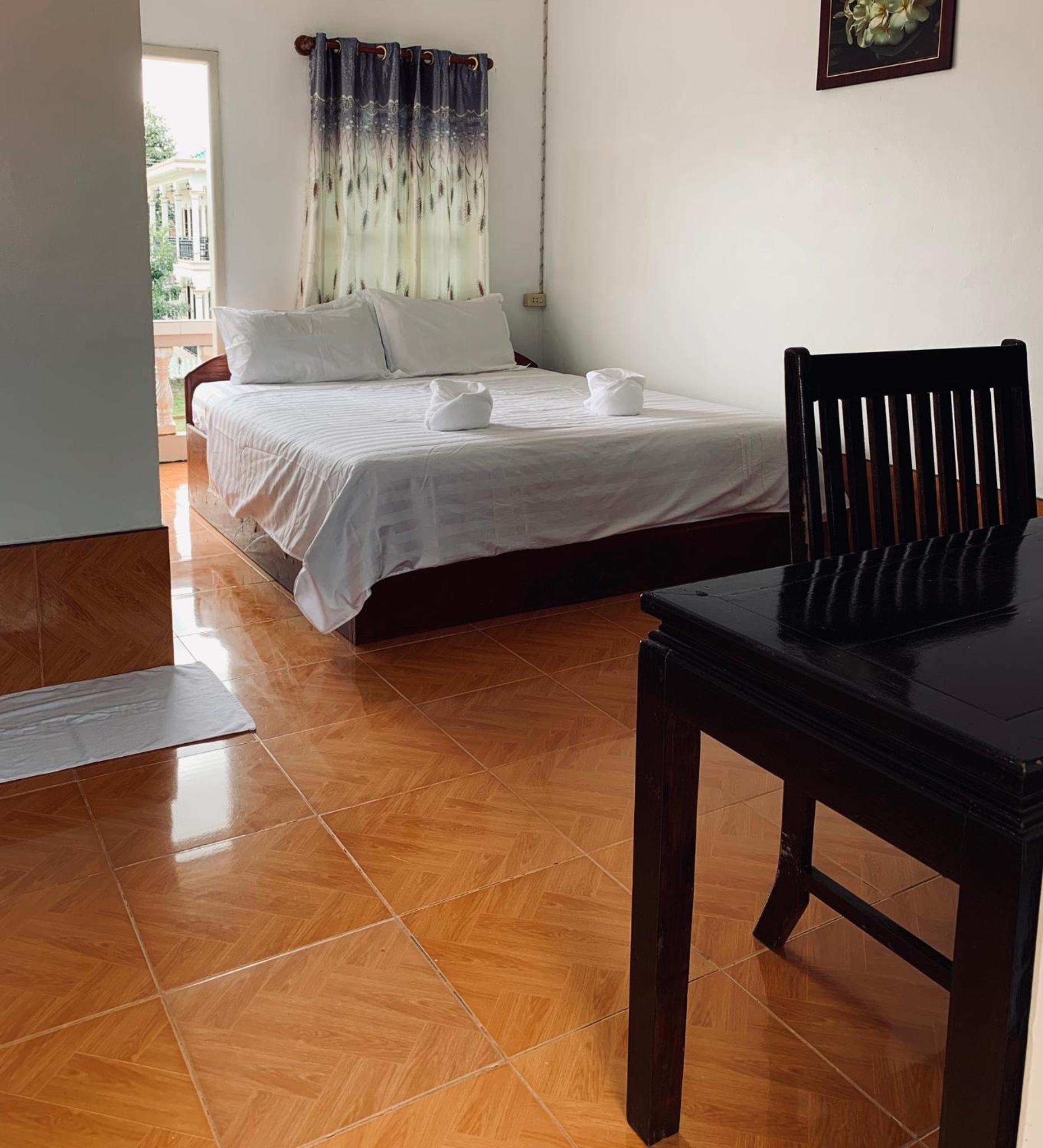 Standard Double Room with Fan - Photo 4