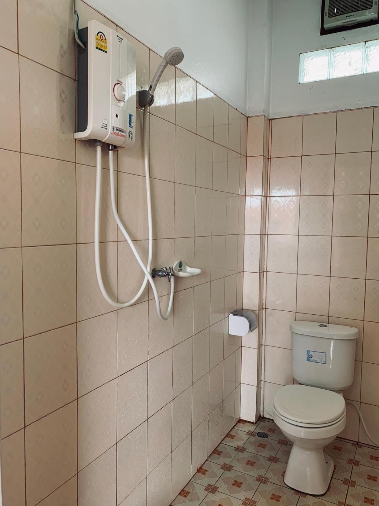 Standard Double Room with Fan - Photo 13