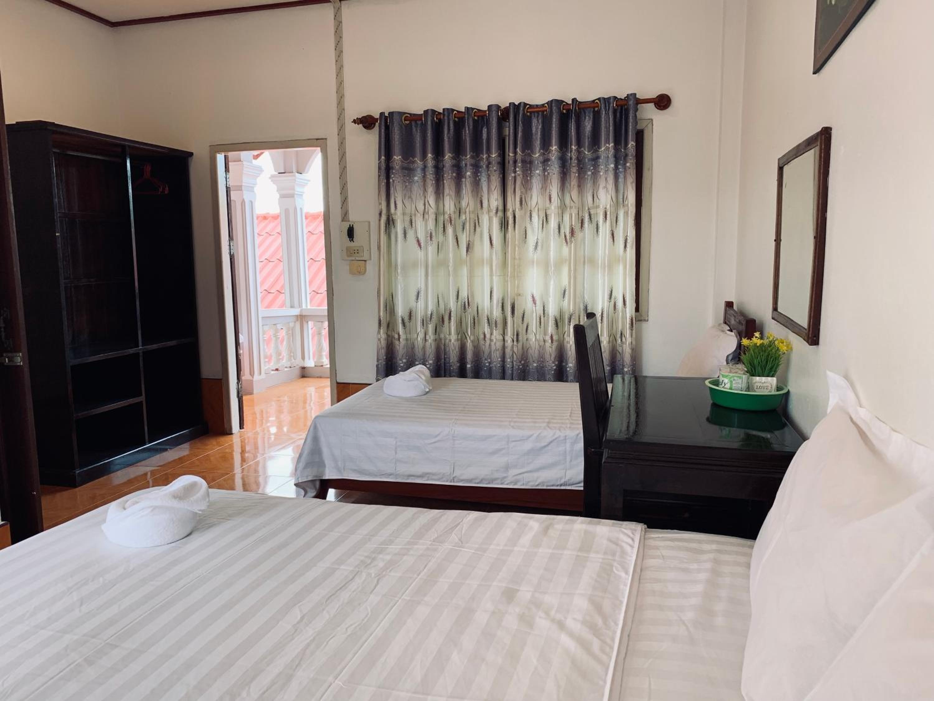 Triple Room - Photo 12