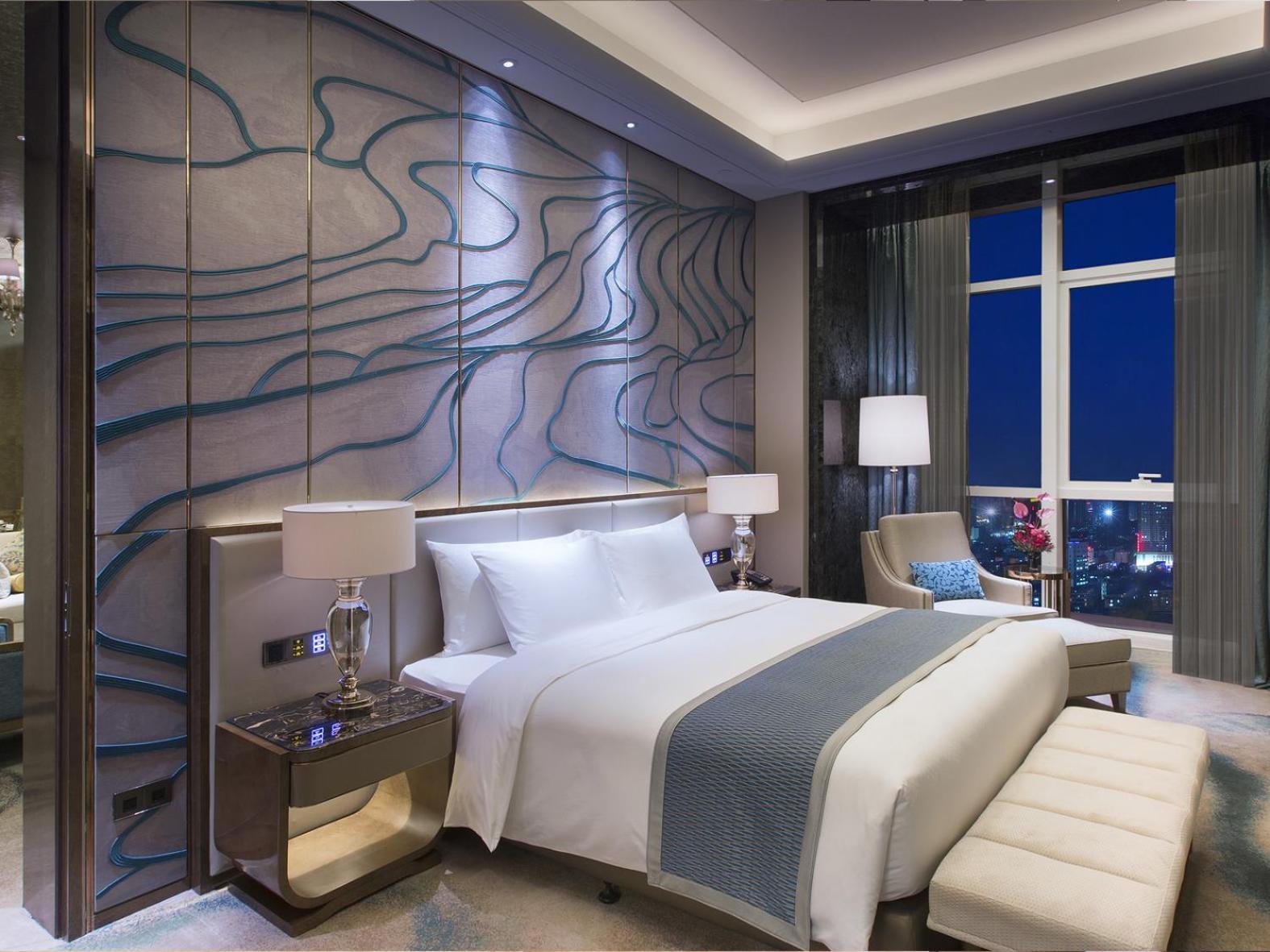 Deluxe Suite photo 1