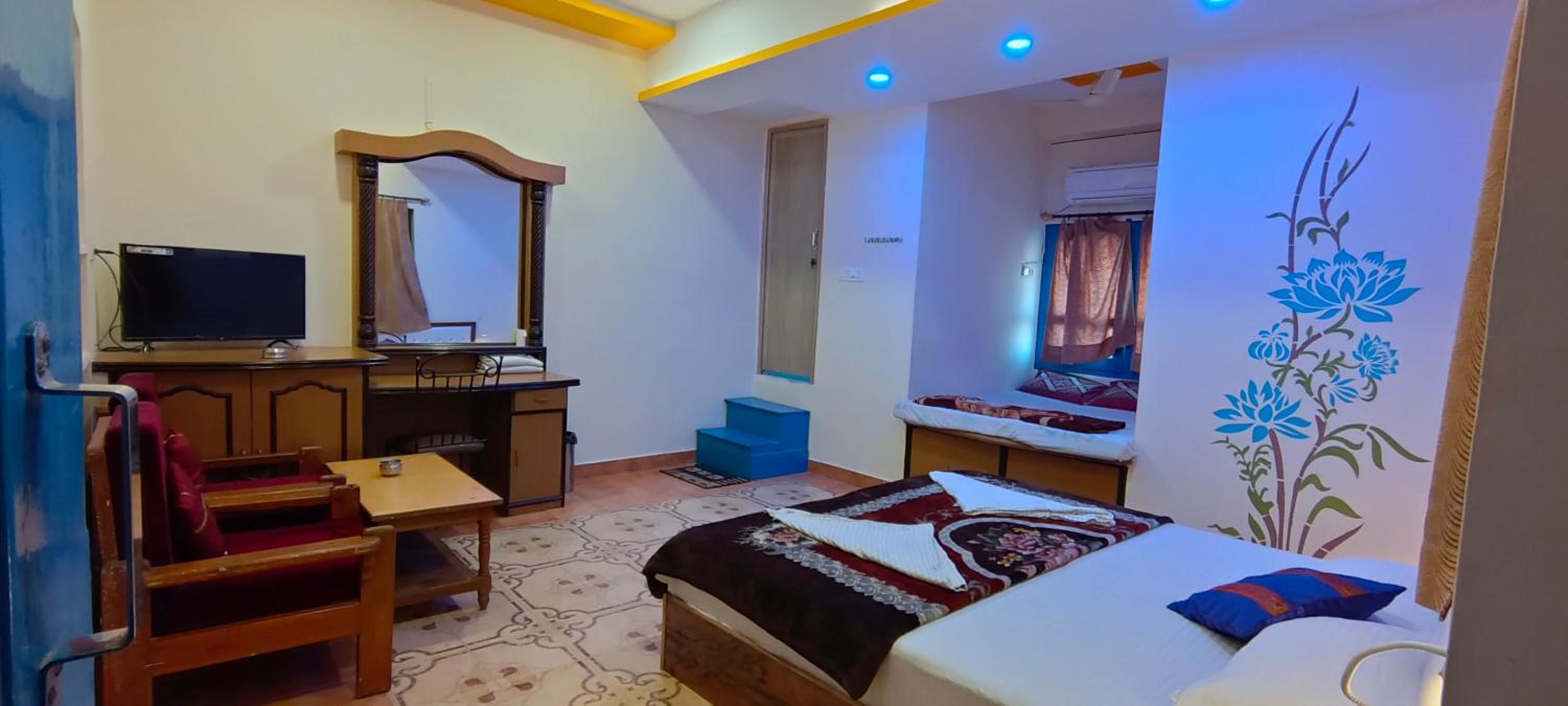 Deluxe Quadruple Room - Photo 1