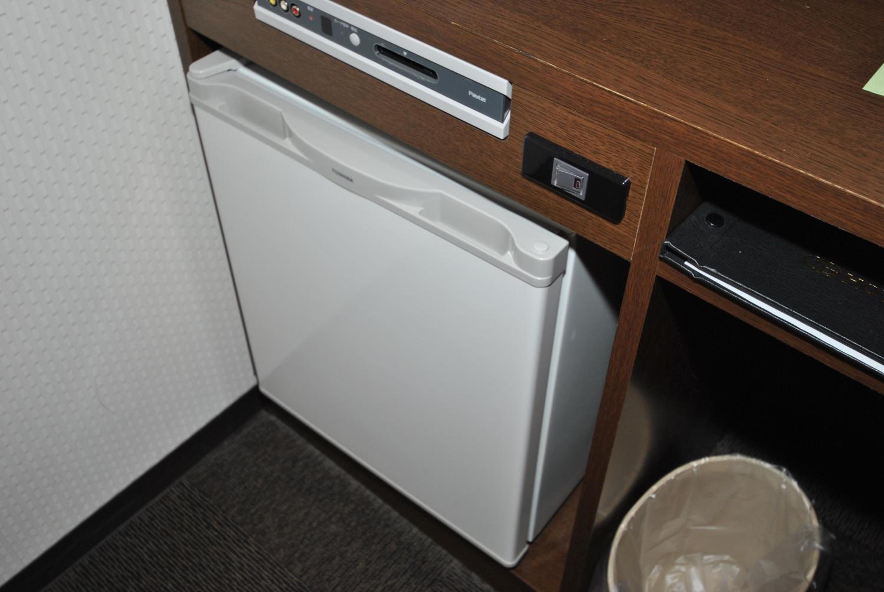 Twin Room - Non-Smoking - Photo 4