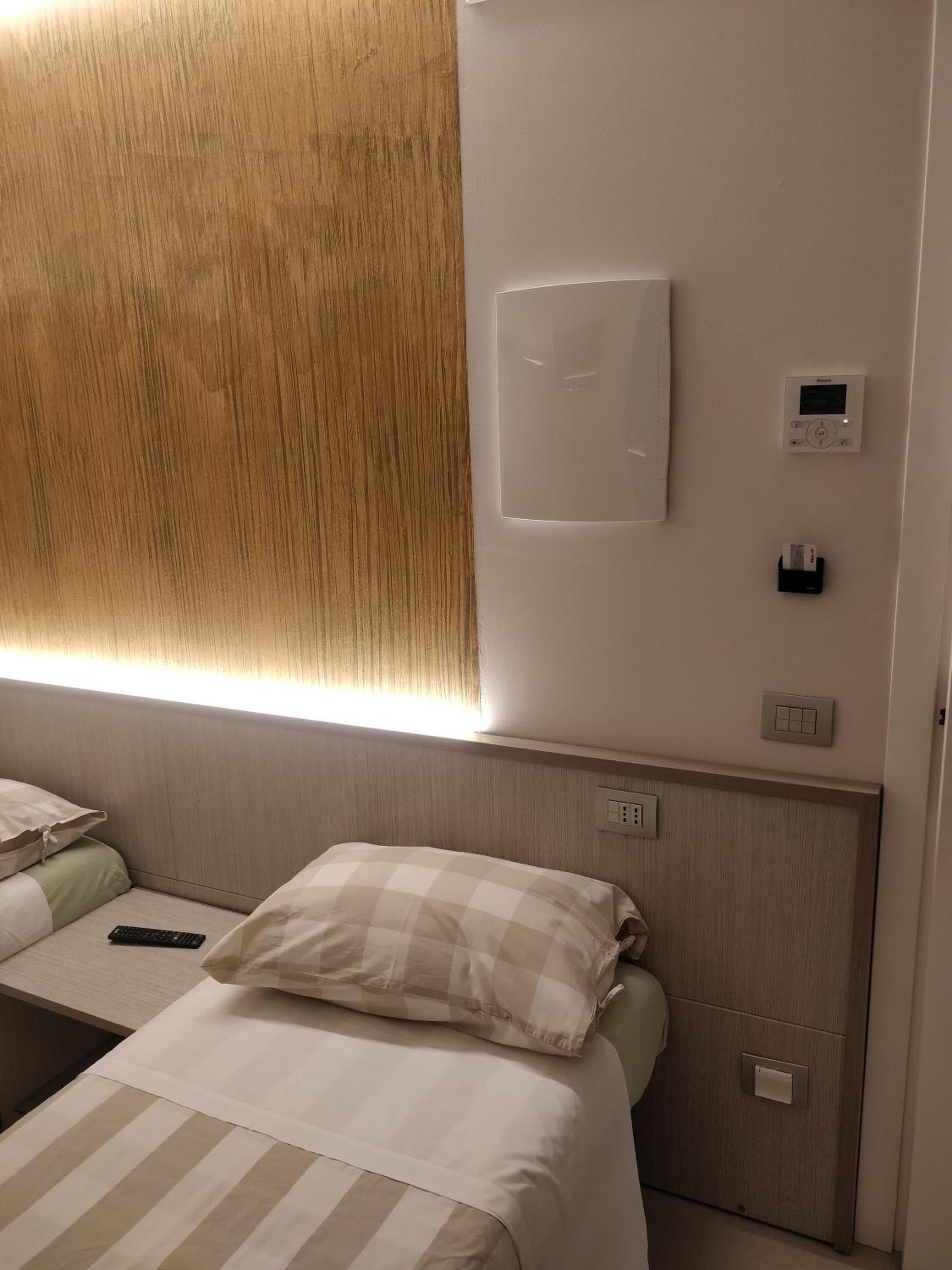 Deluxe Double or Twin Room - Photo 1