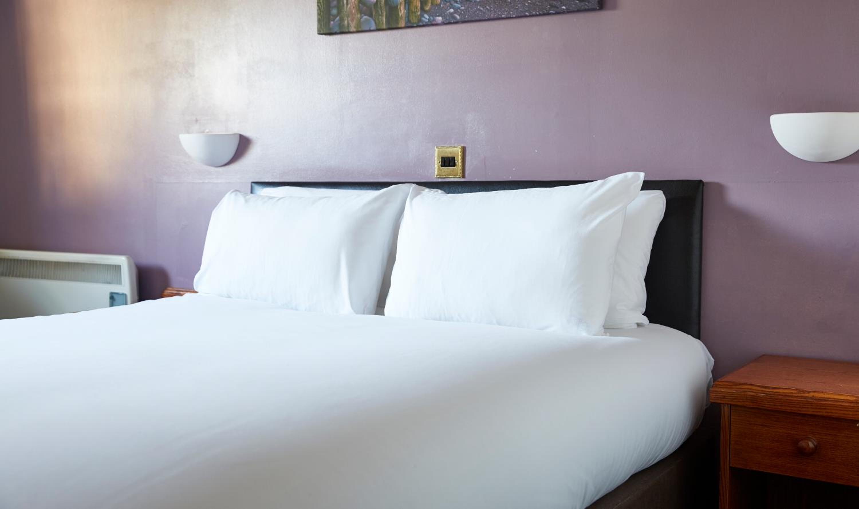 Double Room - Photo 8