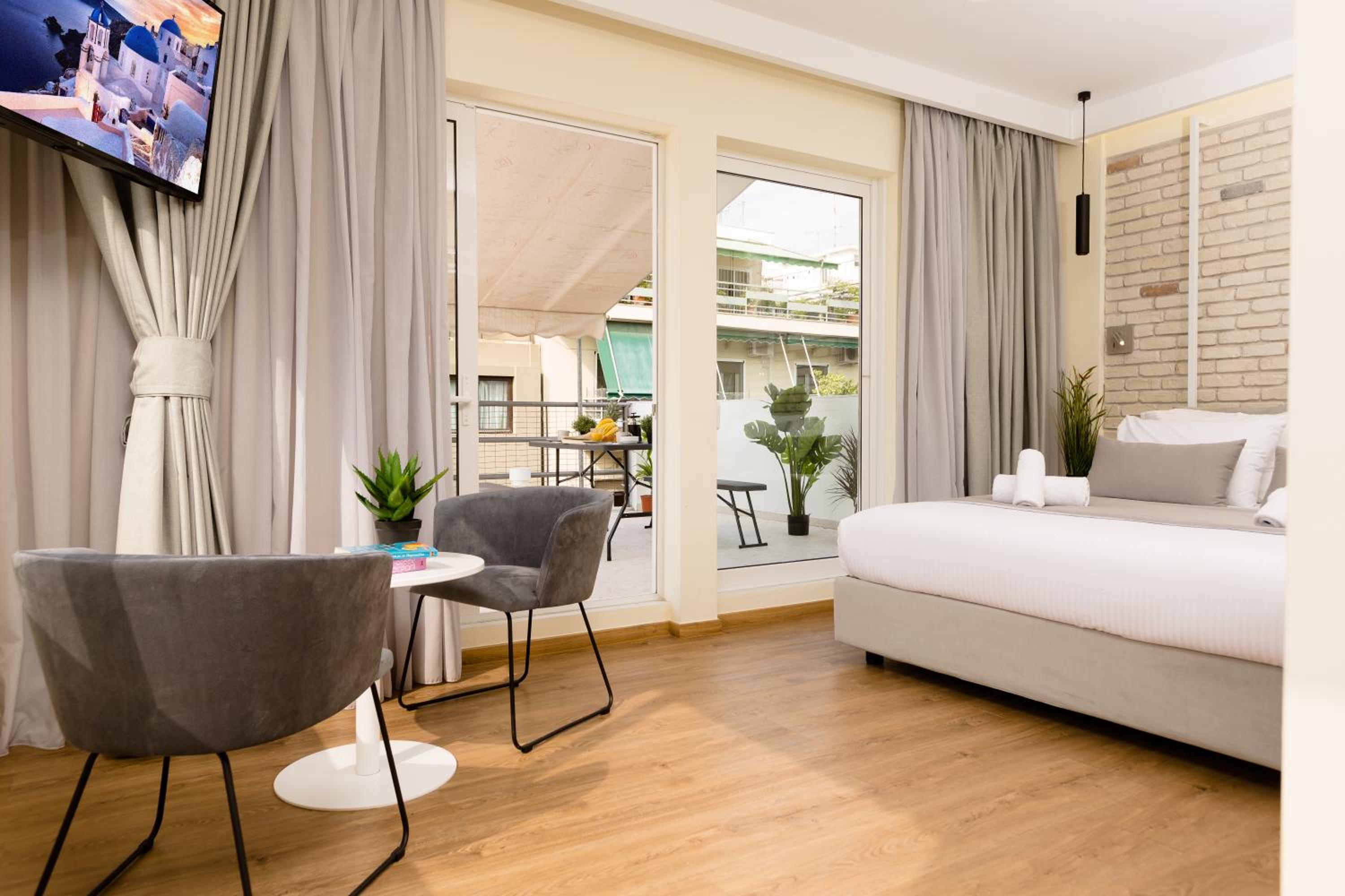 Junior Suite with Balcony