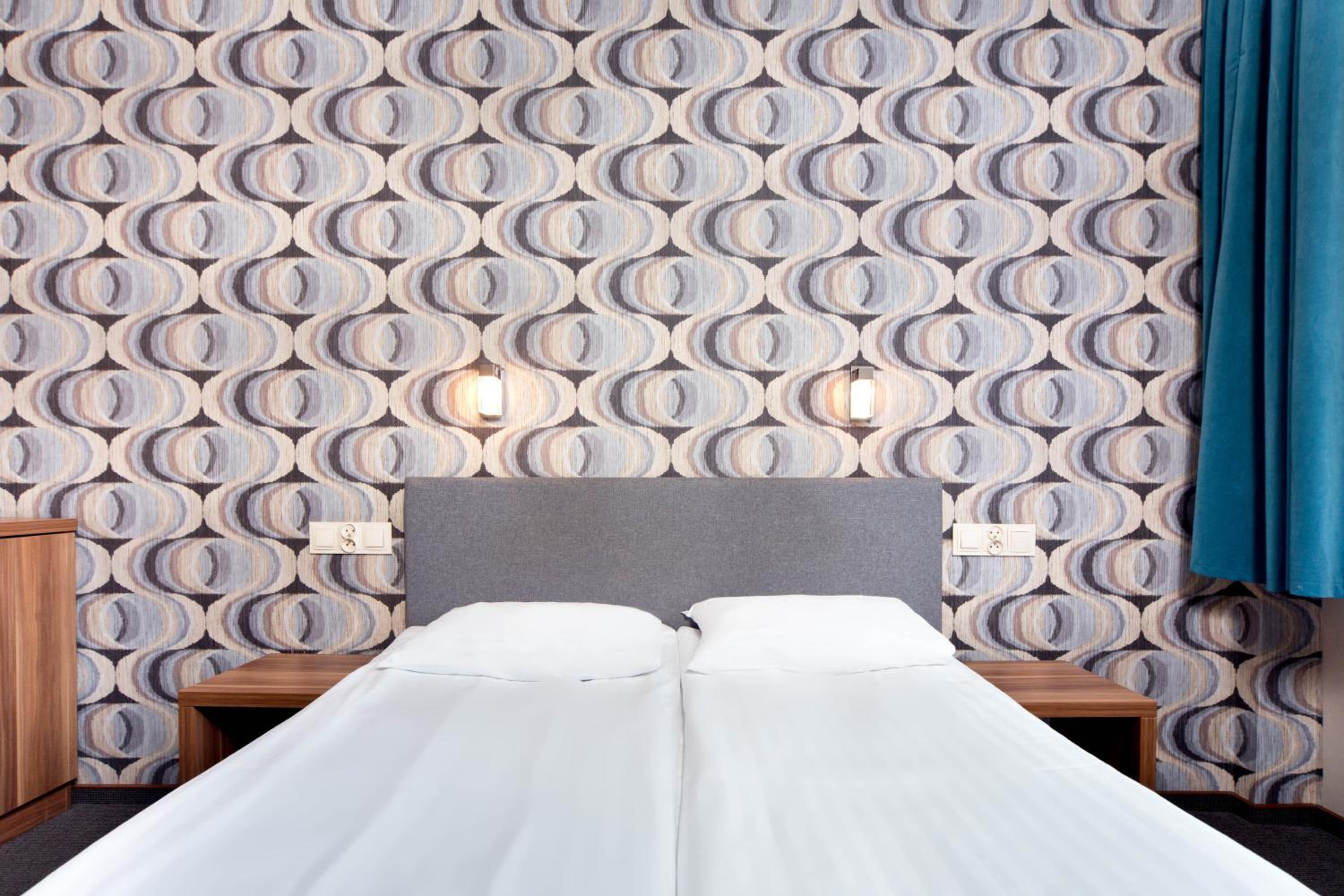Standard King Room - Photo 4