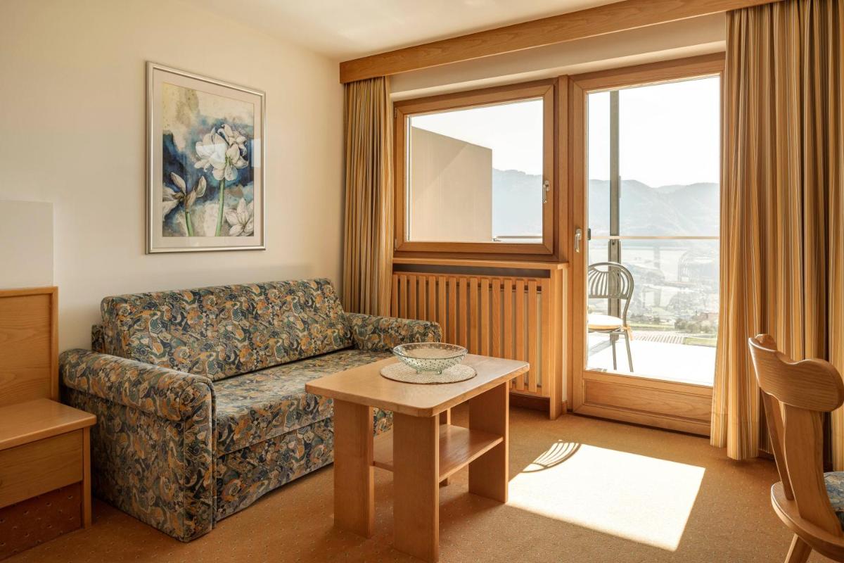 Double Room with Balcony photo 3