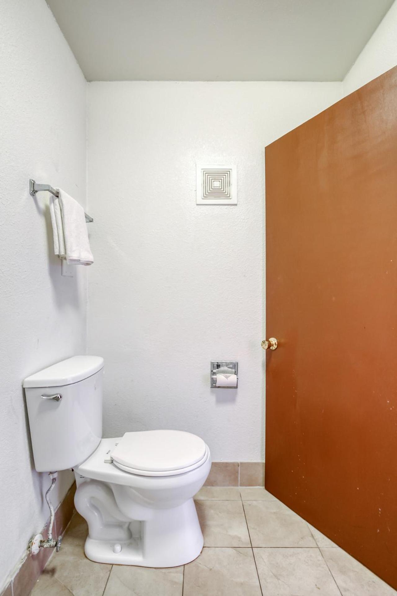 King Room - Smoking  - Photo 3
