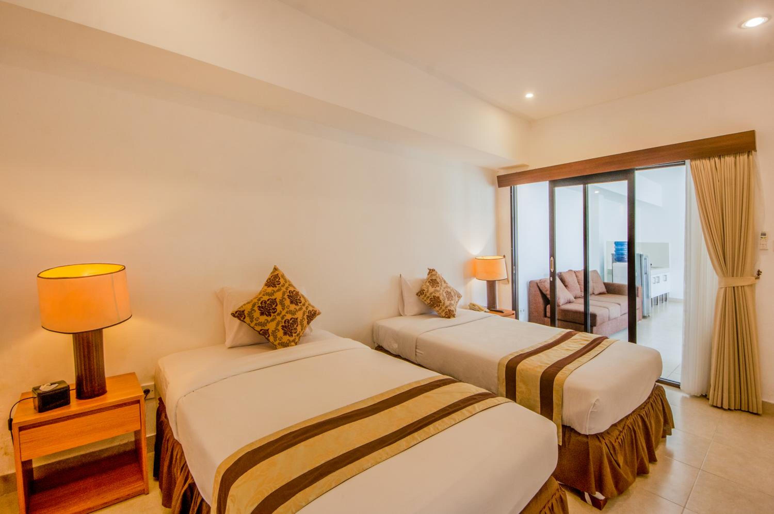 Four Bedroom Villa with Private Pool - Photo 8