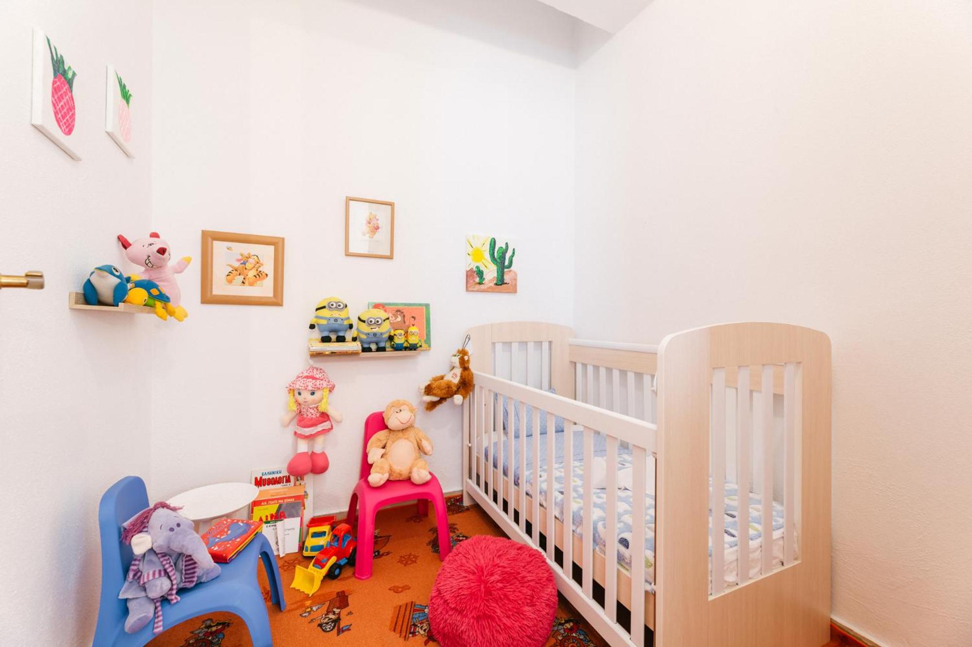 Three-Bedroom Apartment - Photo 41