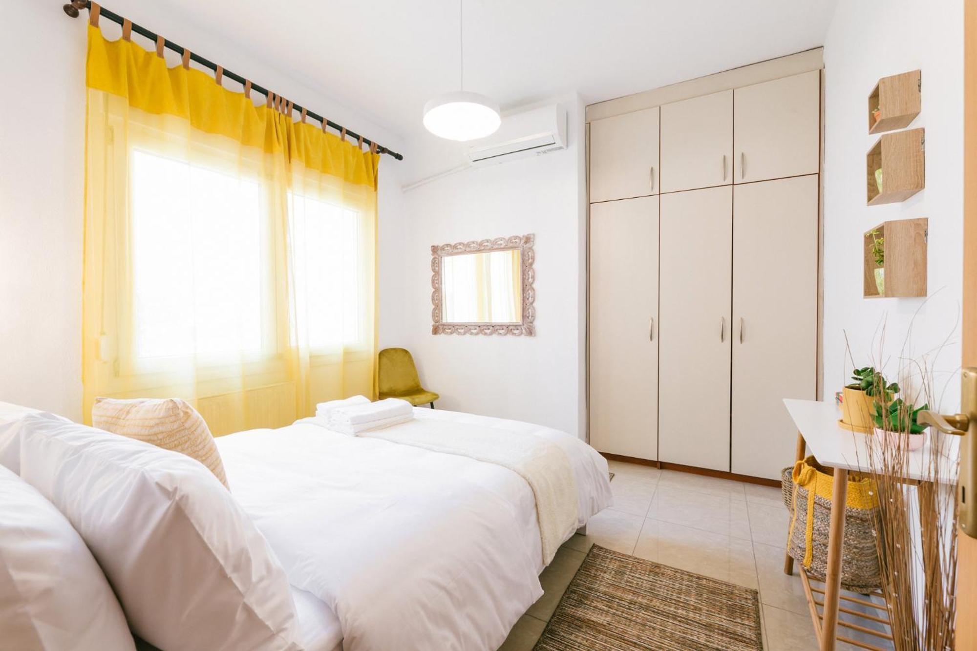 Three-Bedroom Apartment - Photo 26