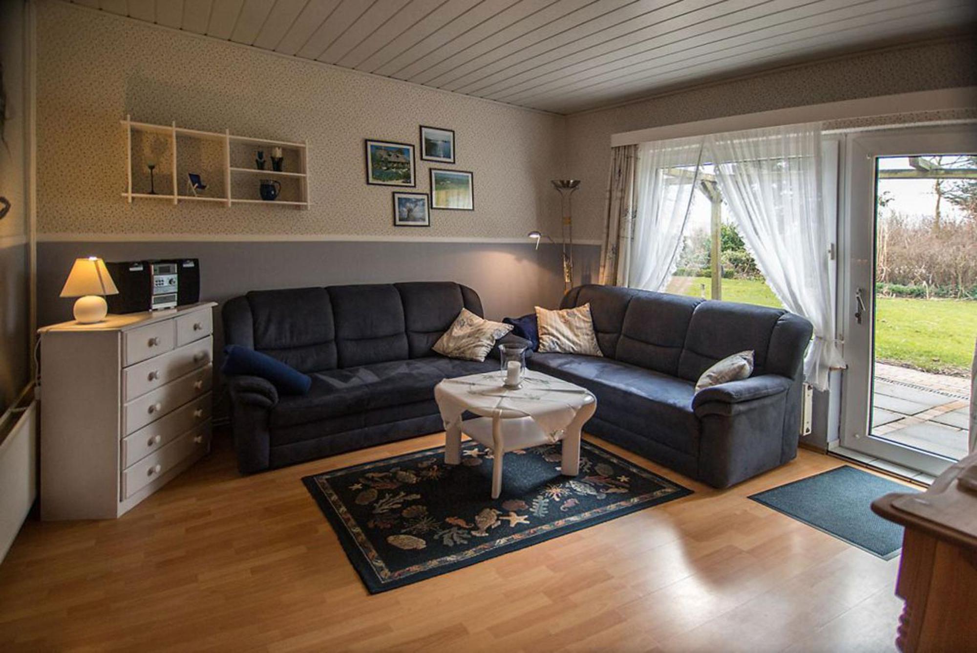 Apartment photo 2