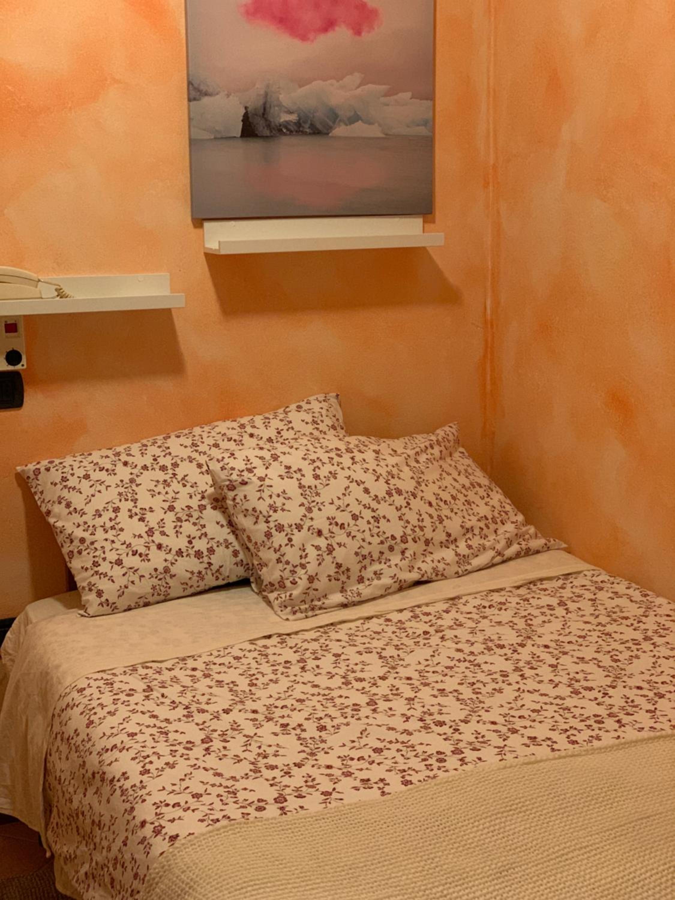 Standard Single Room with Shower