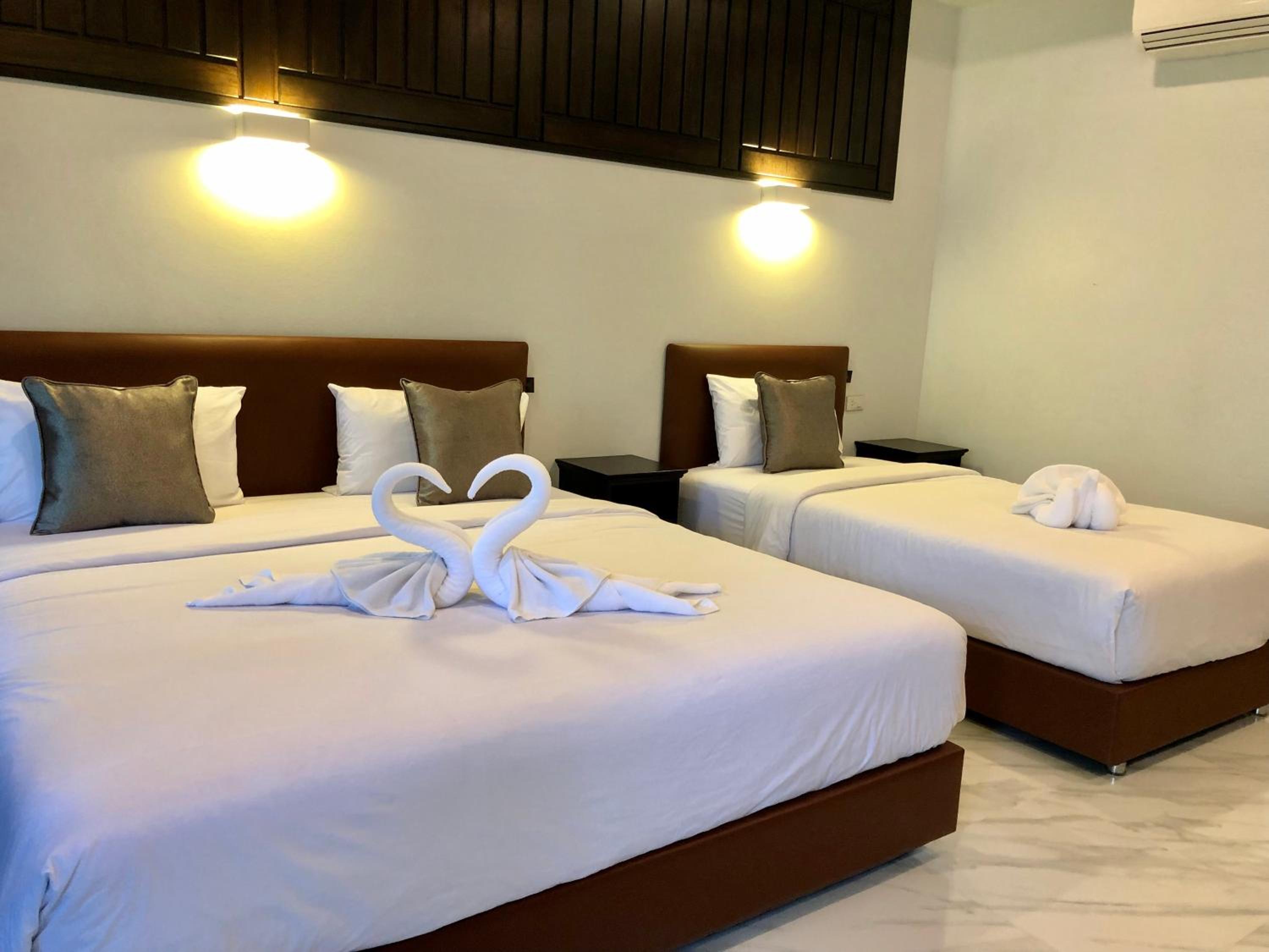 Triple Room - Photo 30