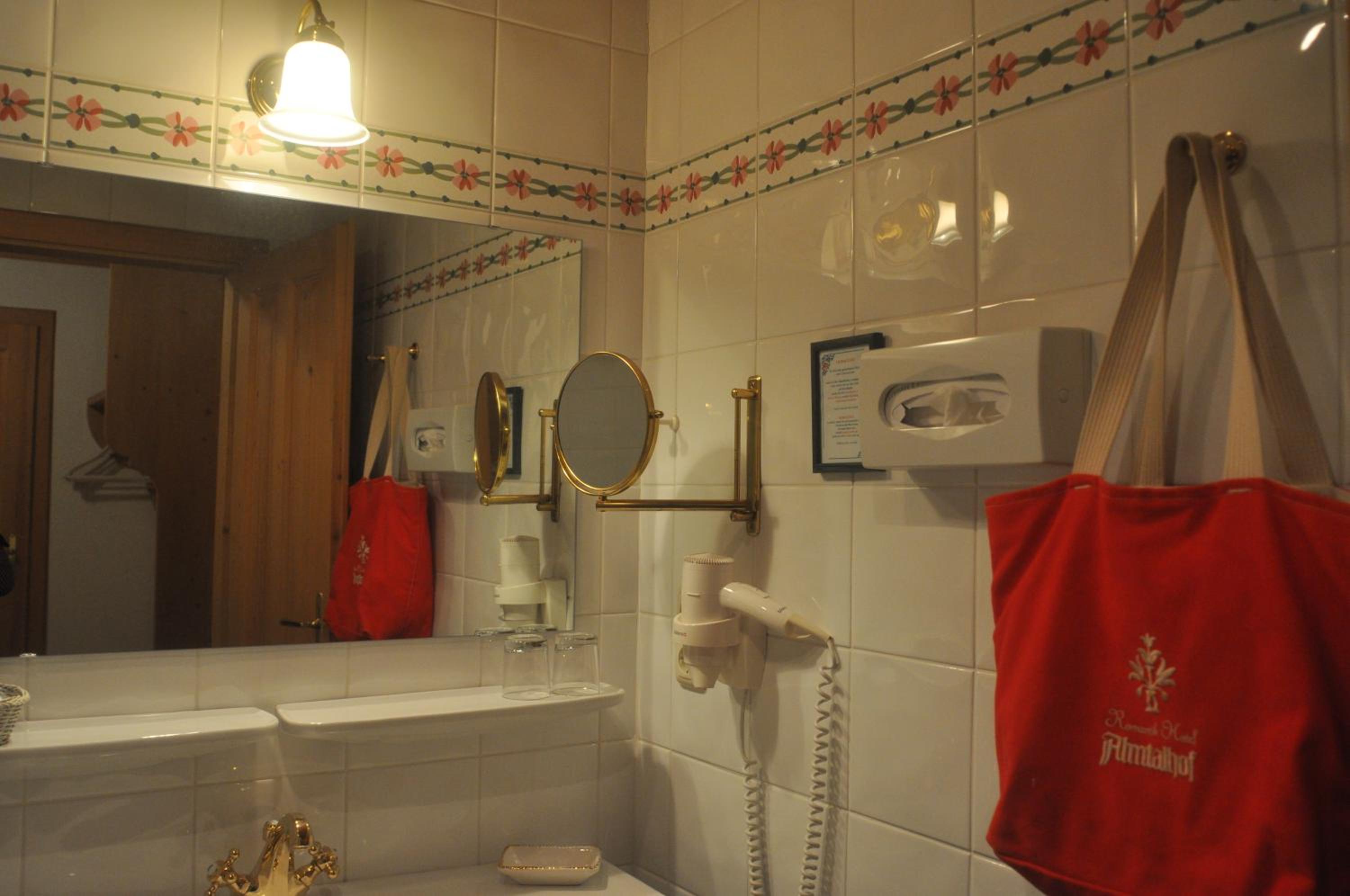 Double Room - Photo 6