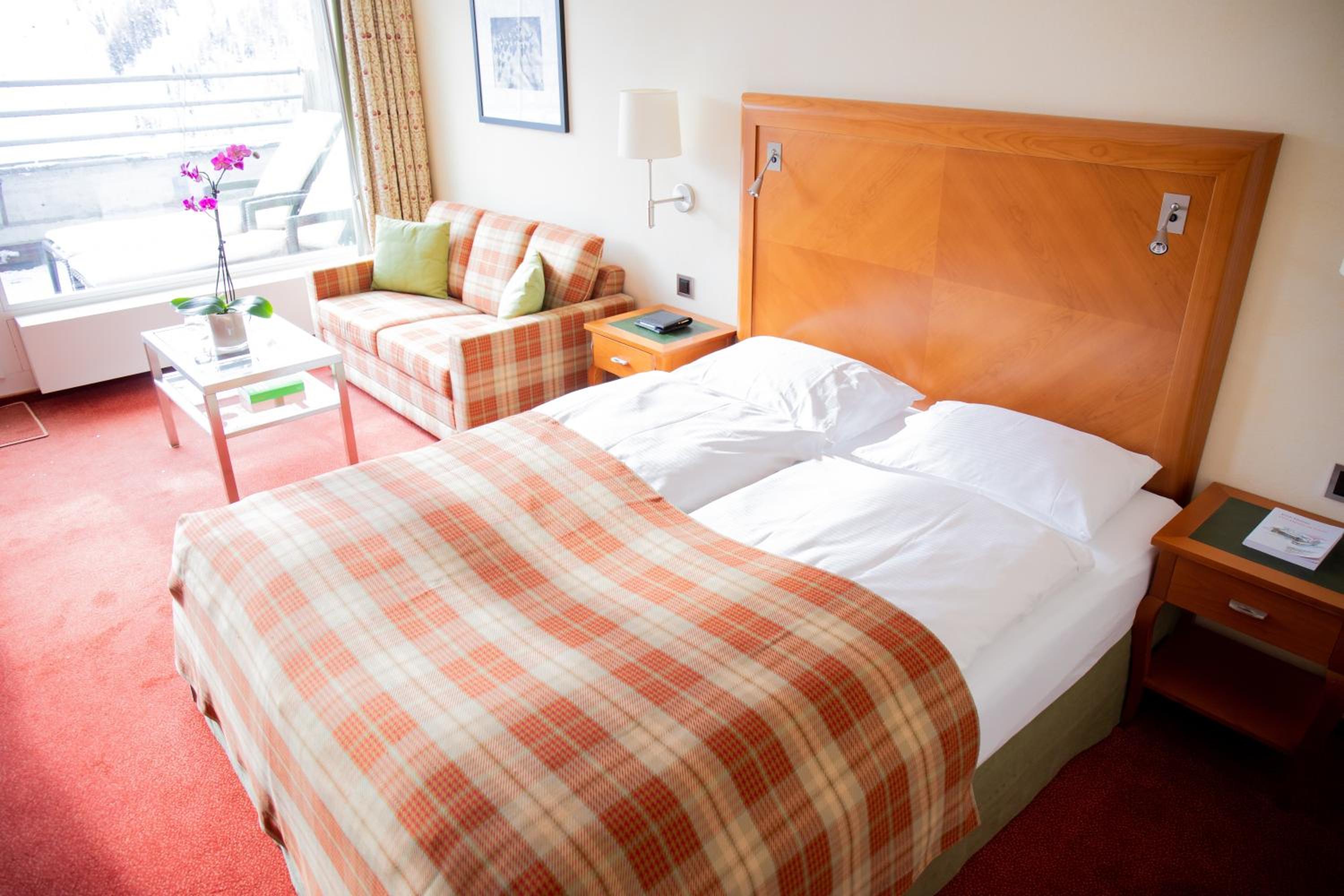 Queen Room photo 1