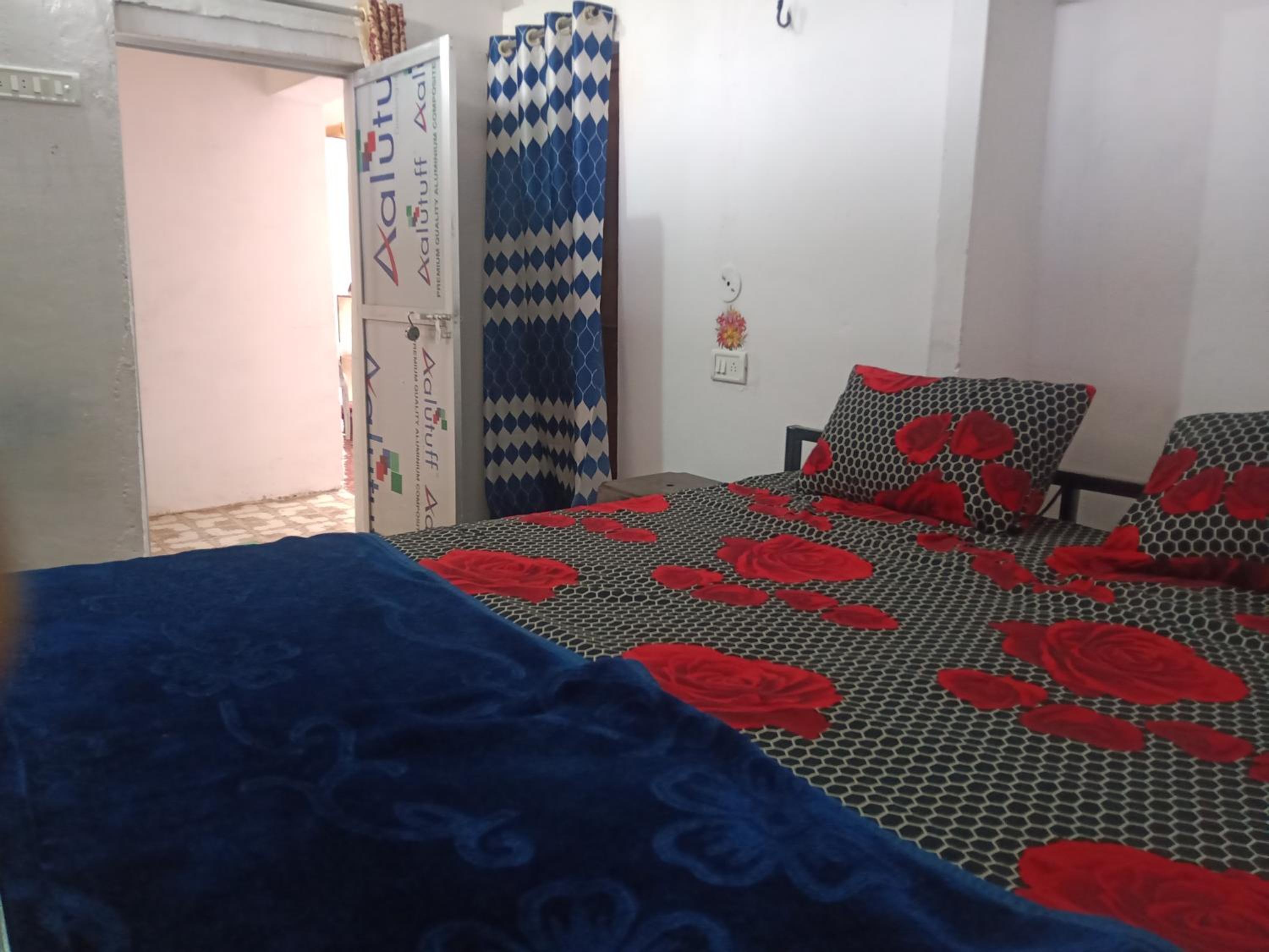 Standard Double Room with Fan photo 1