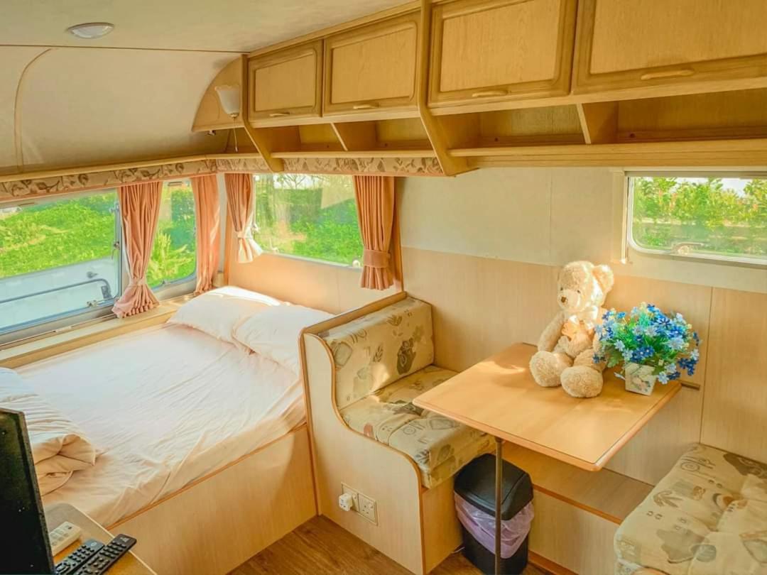 Caravan - Photo 1
