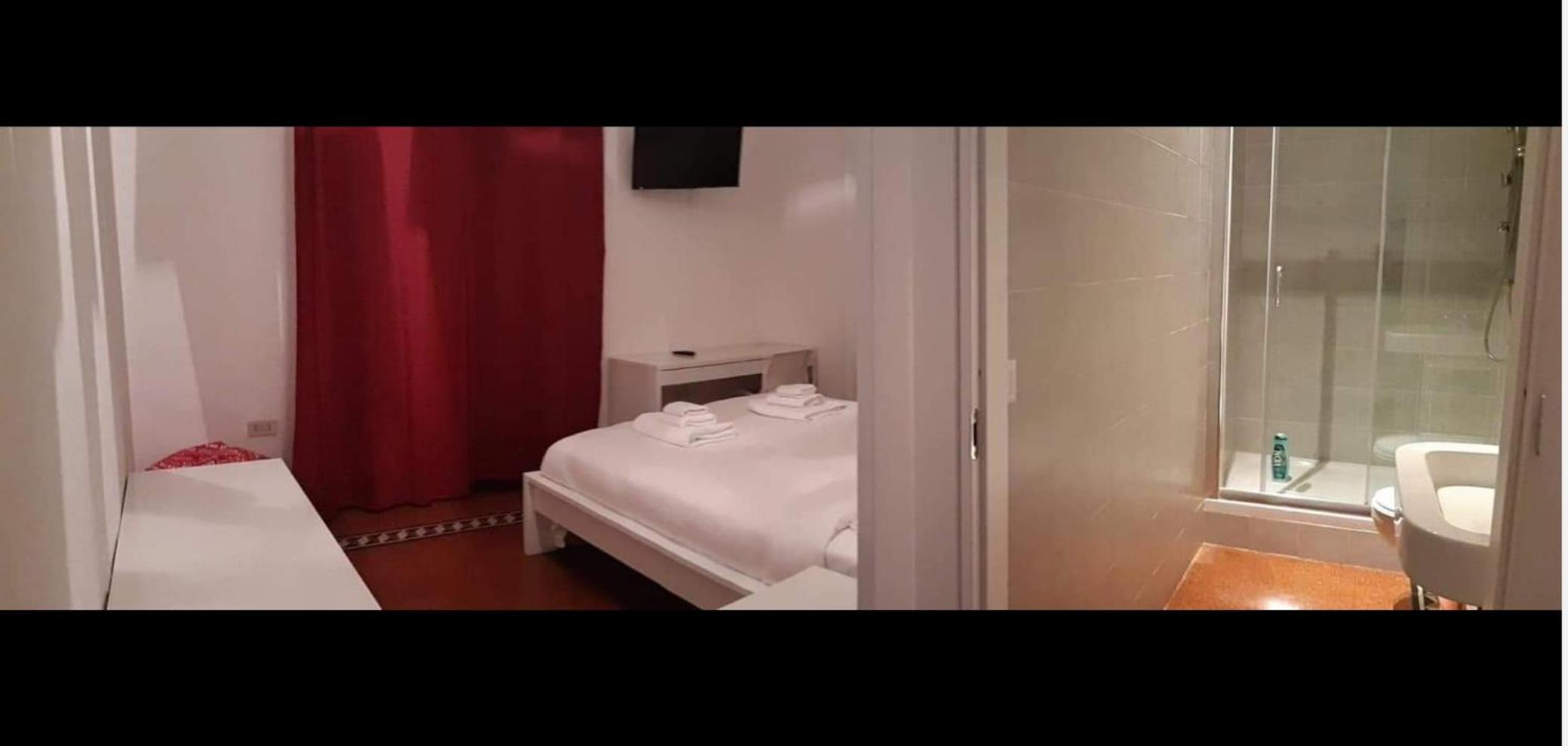 Double Room - Photo 2