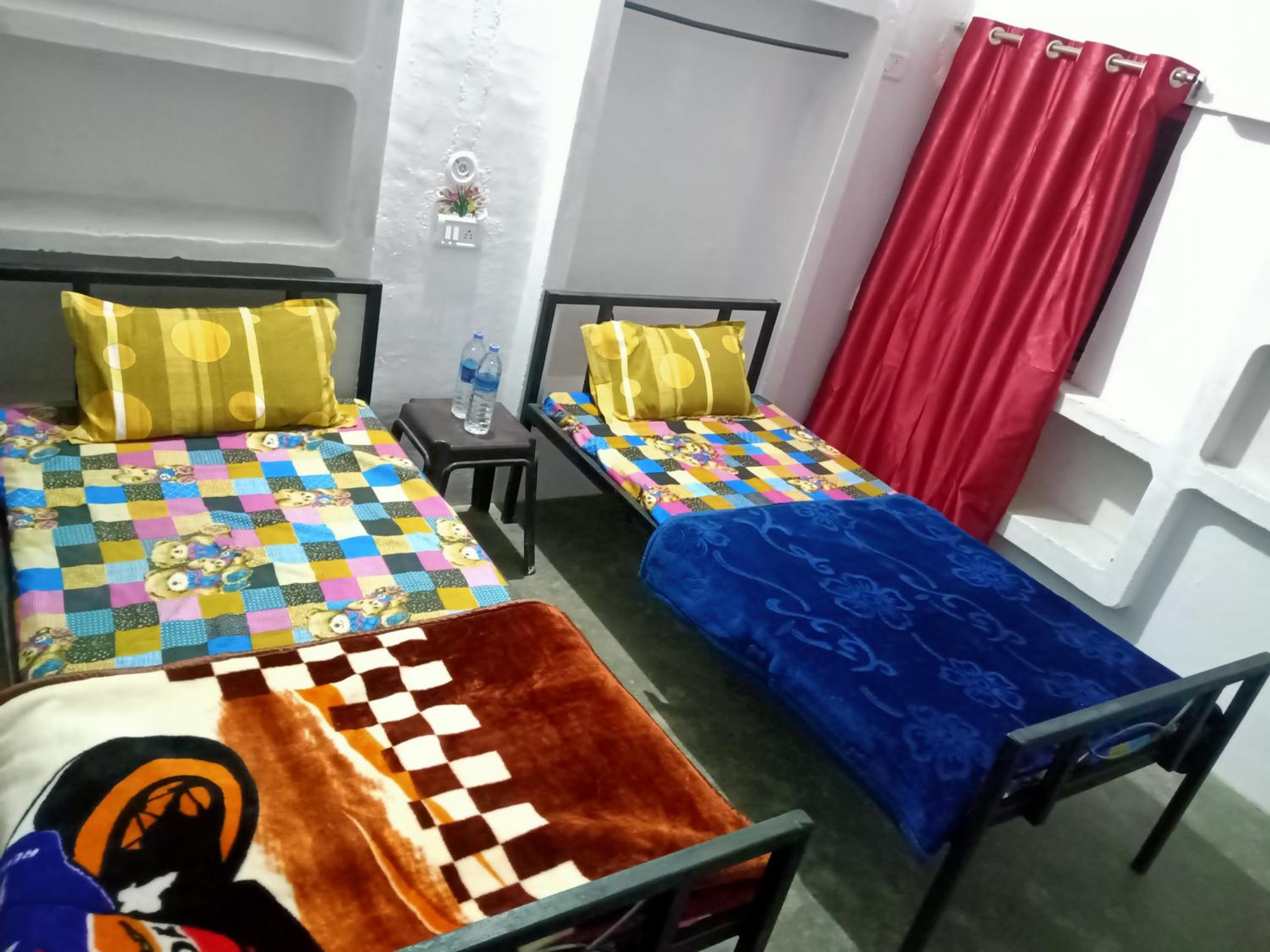 Bed in 4-Bed Dormitory Room photo 1