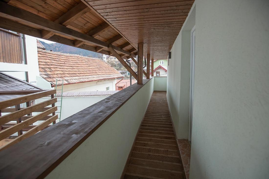 Double or Twin Room with Terrace - Photo 6