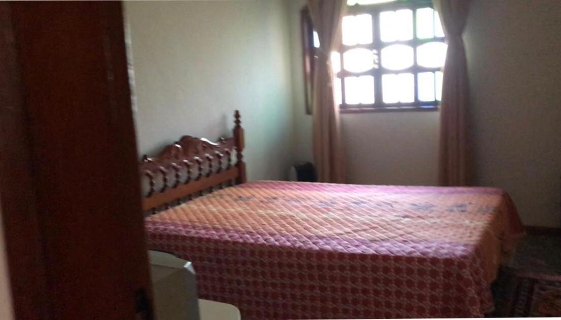Five-Bedroom House photo 3