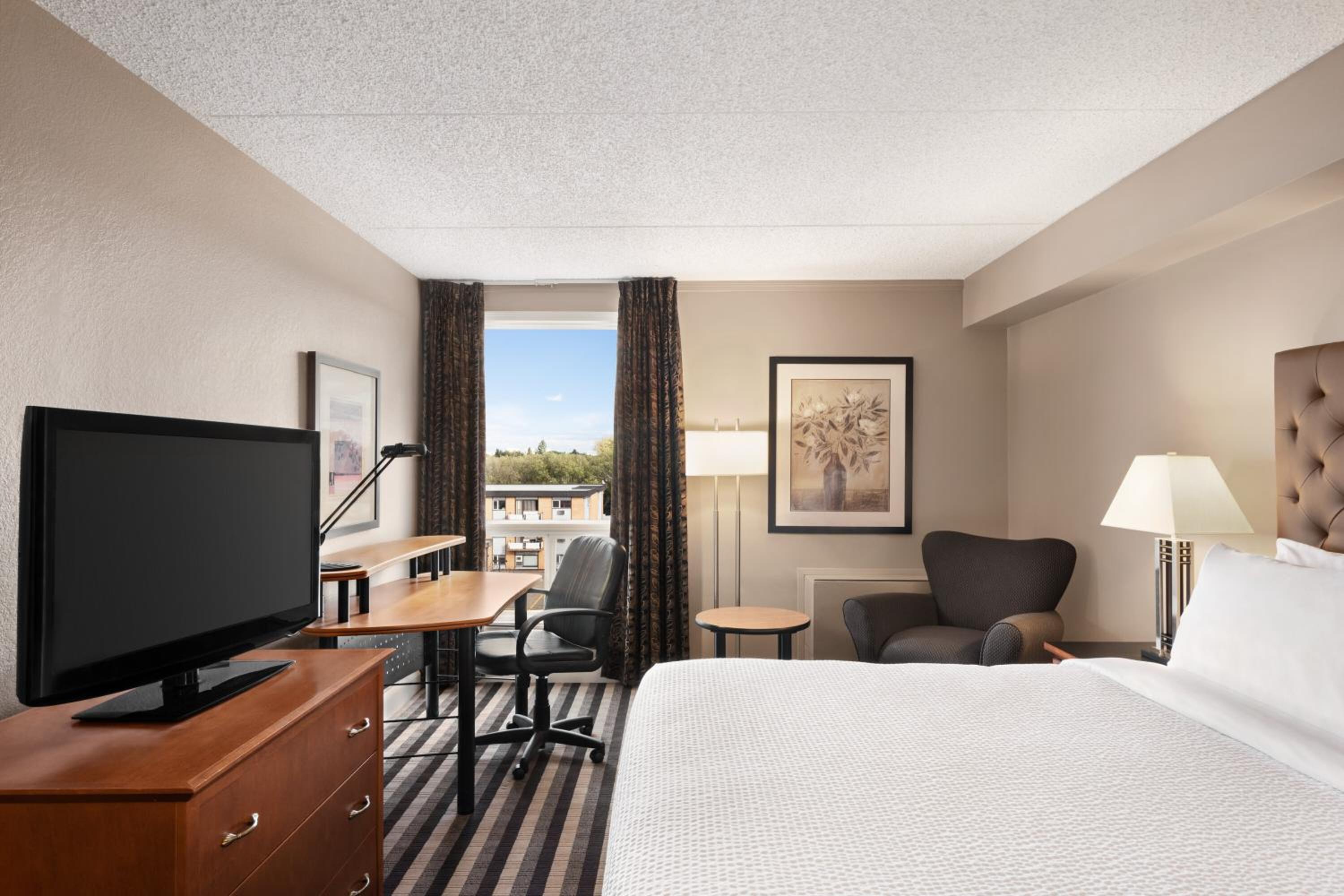 King Room - Mobility Access/Non-Smoking (Not Pet Friendly)  - Photo 1