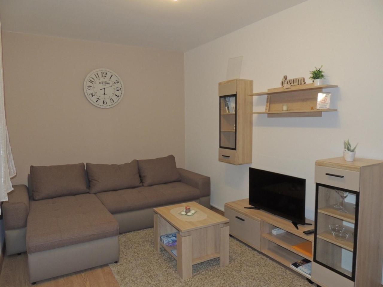 Two-Bedroom Apartment photo 3