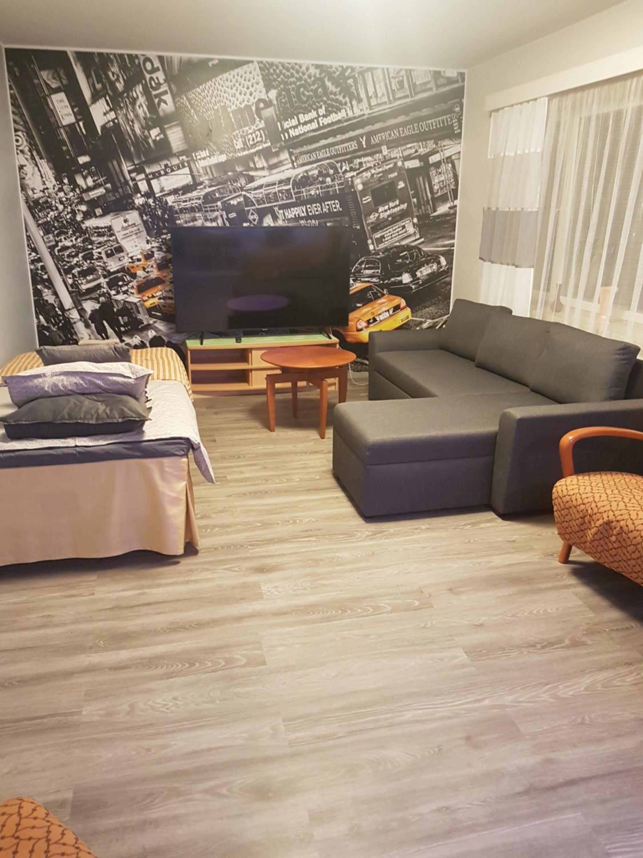 Deluxe Apartment