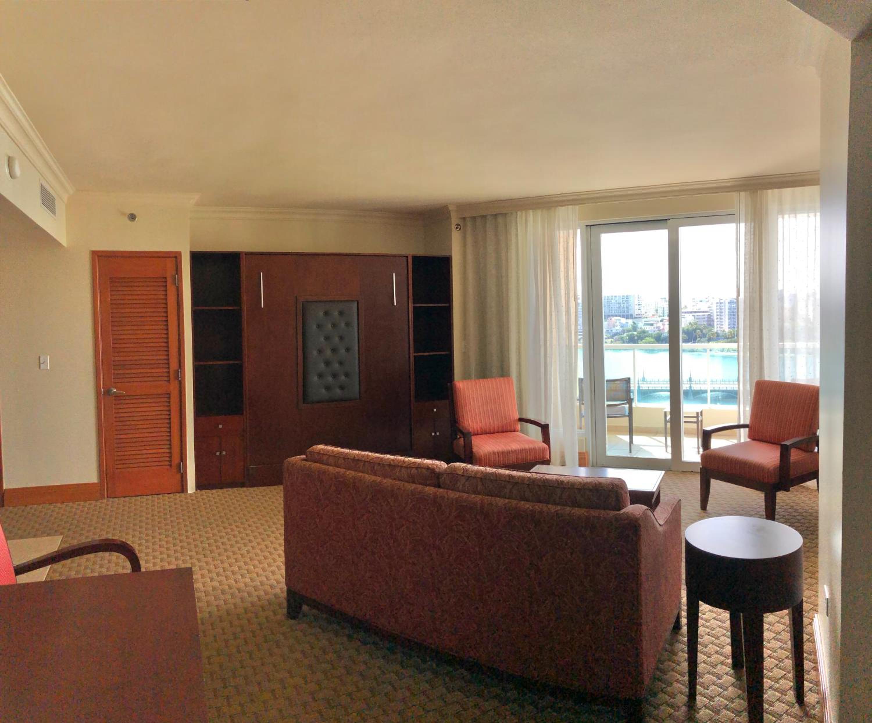 Presidential Studio Suite photo 1
