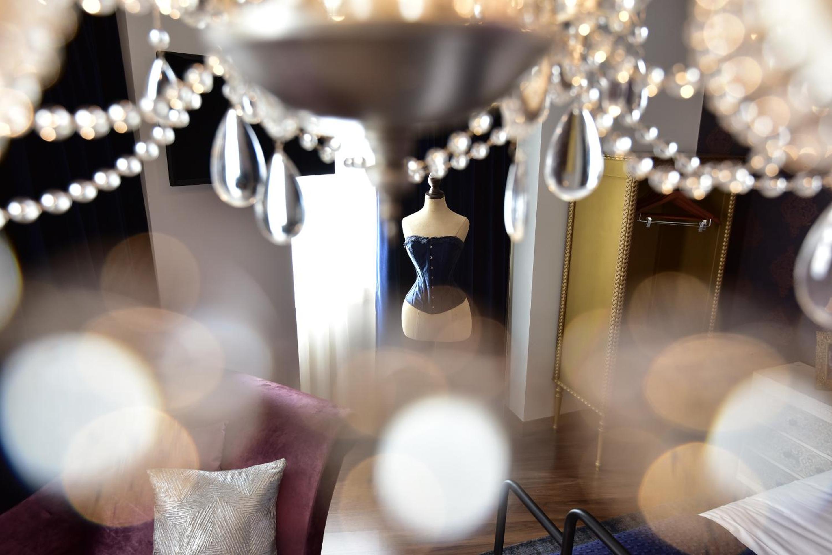 Velvet Room photo 2