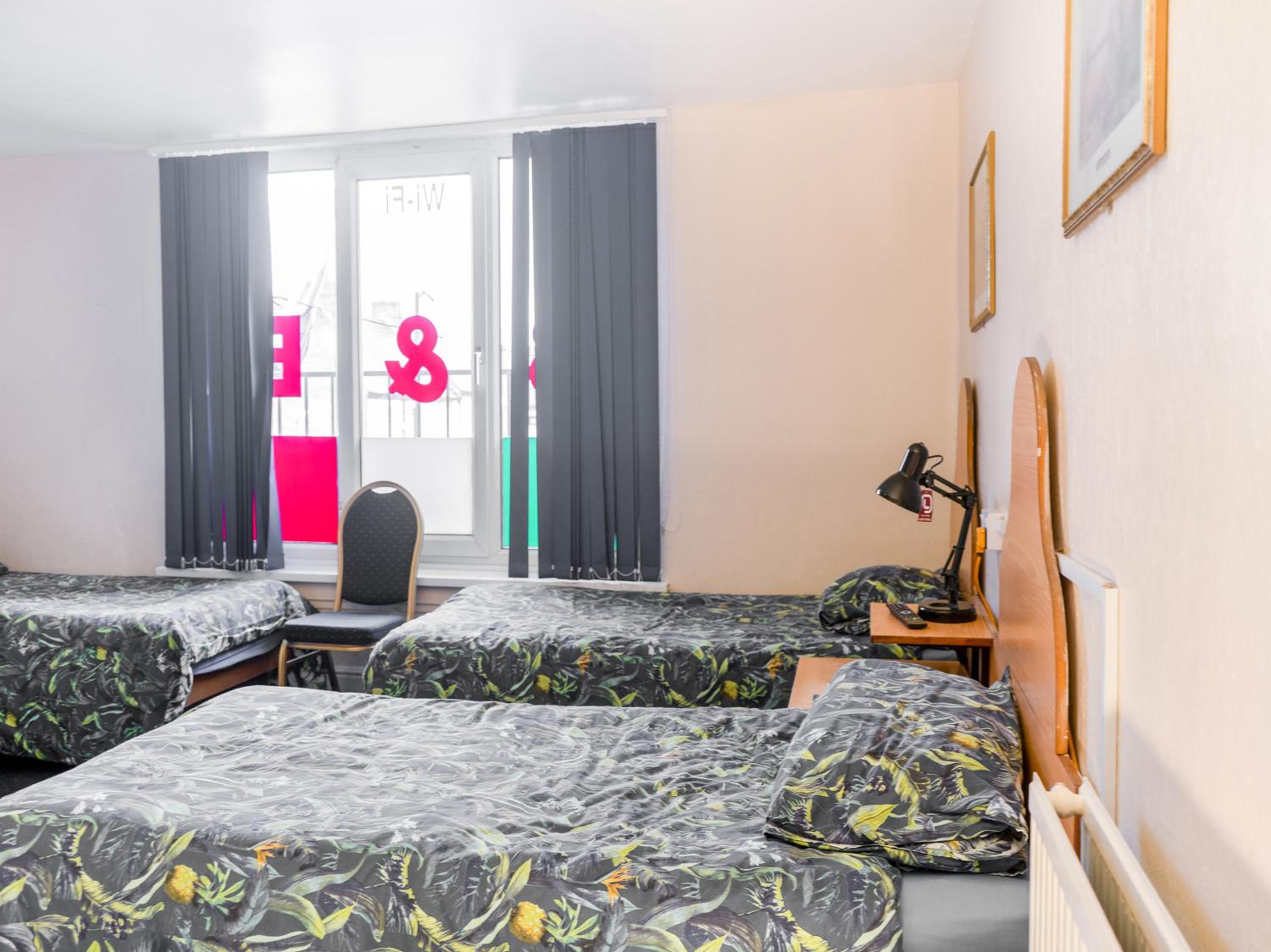 Standard Triple Room - Photo 4