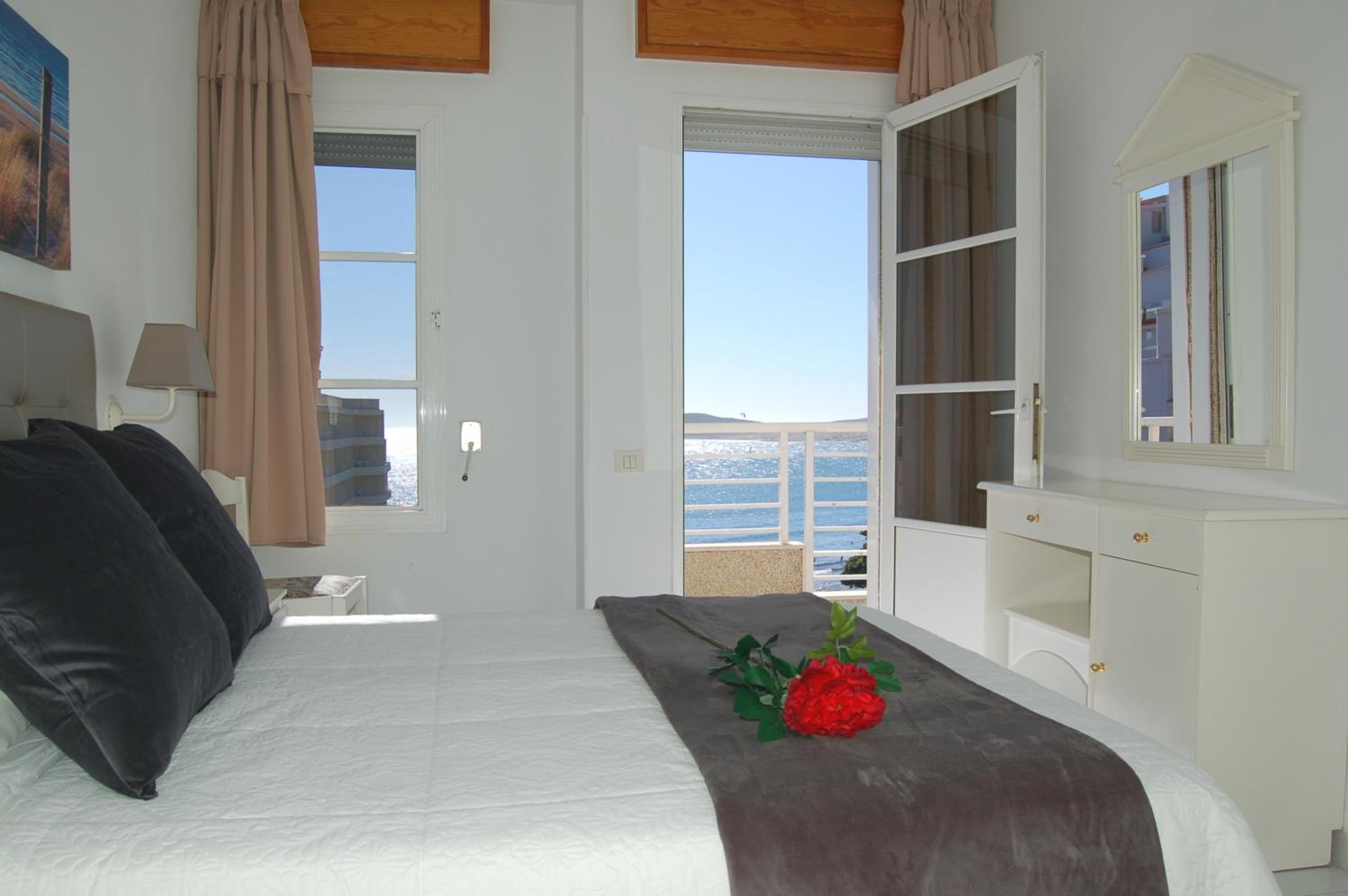 Apartment with Sea View photo 3