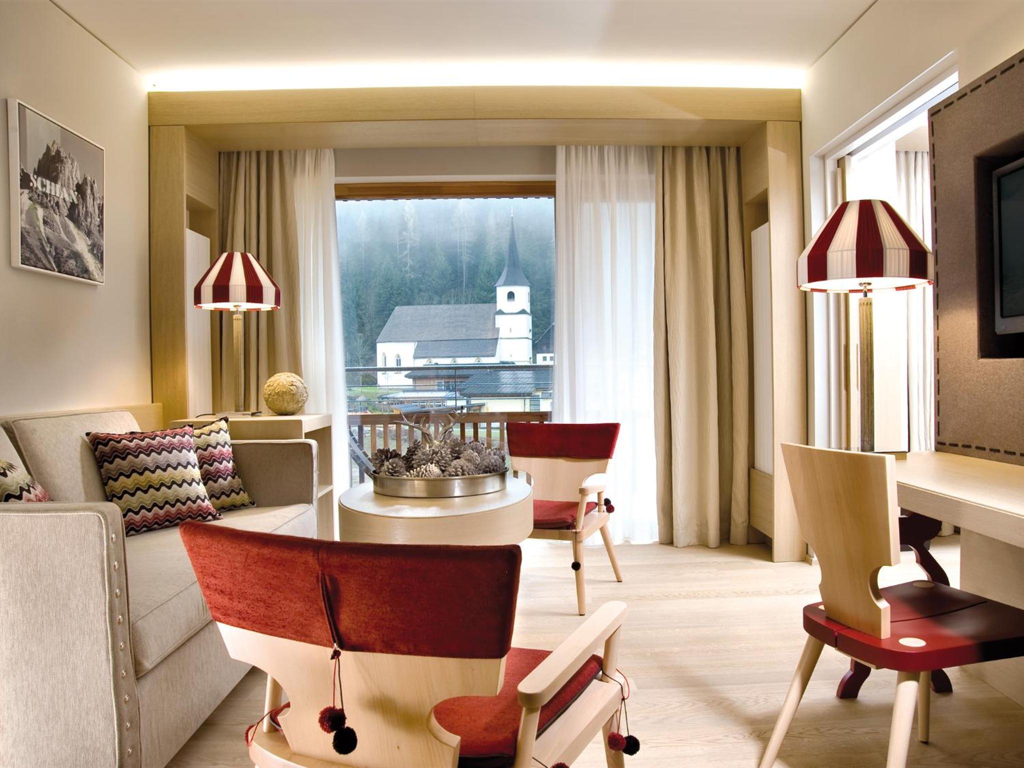 Suite - Photo 5