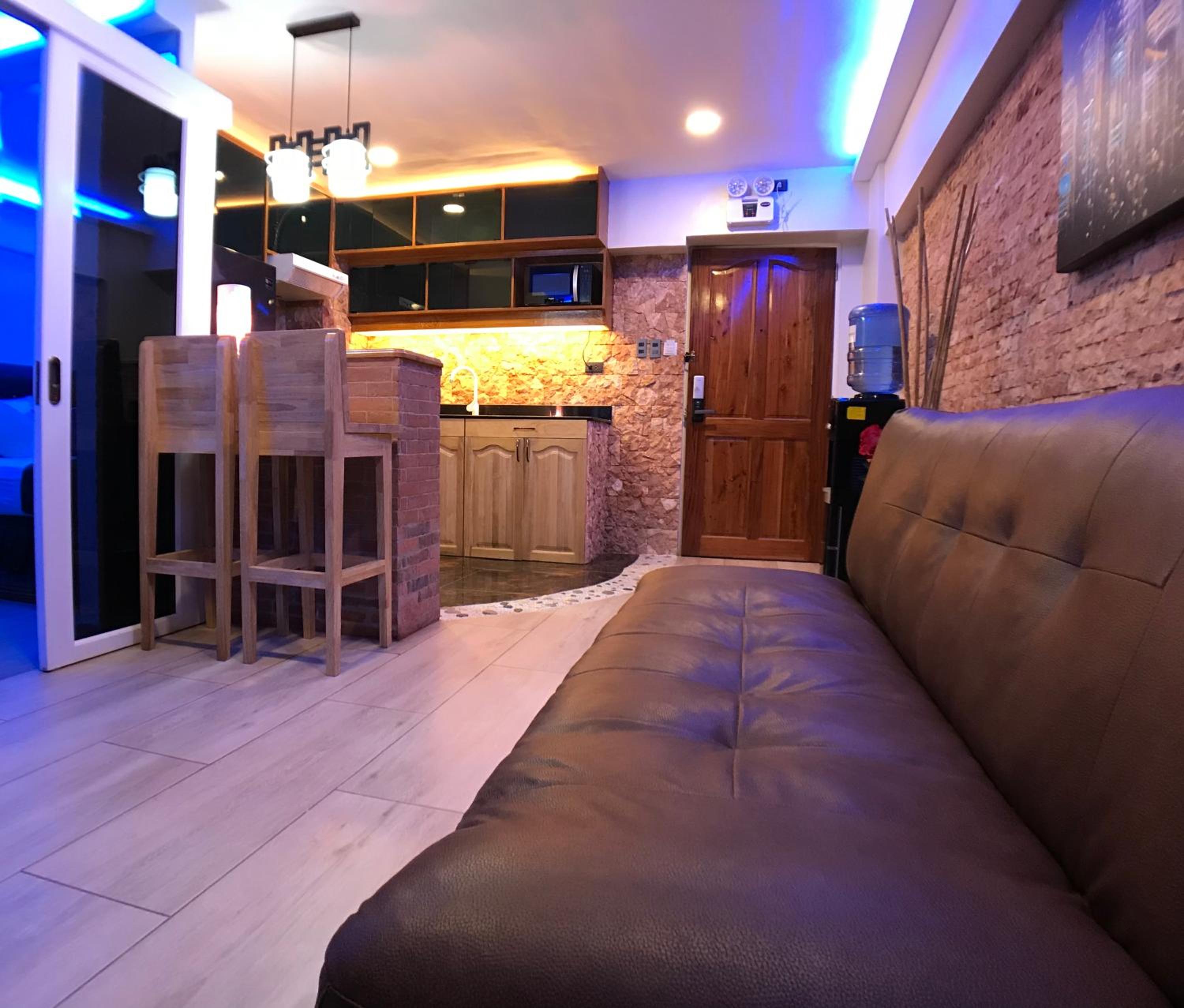 Standard Studio Suite - Photo 10
