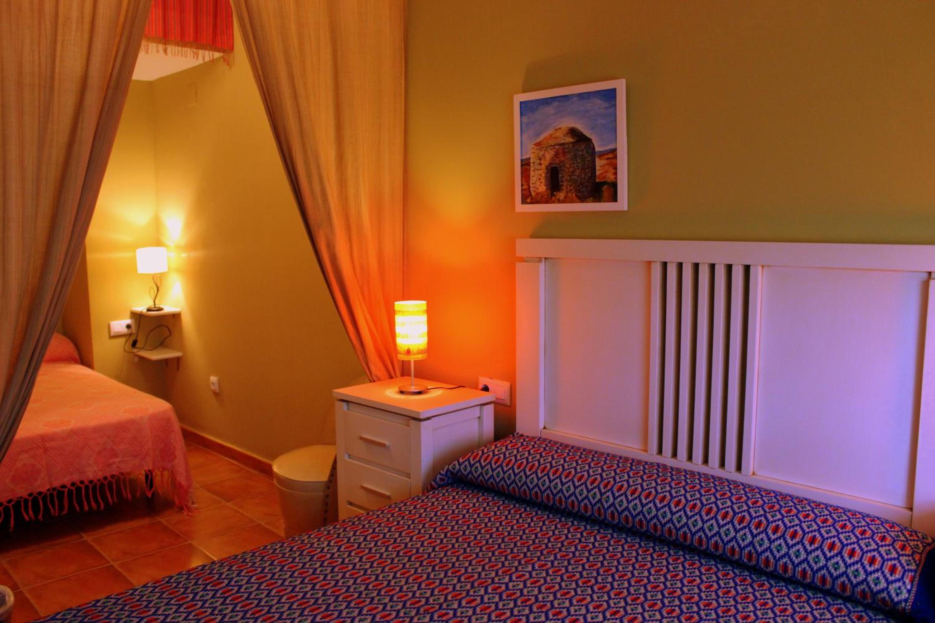 Two-Bedroom House - Photo 33