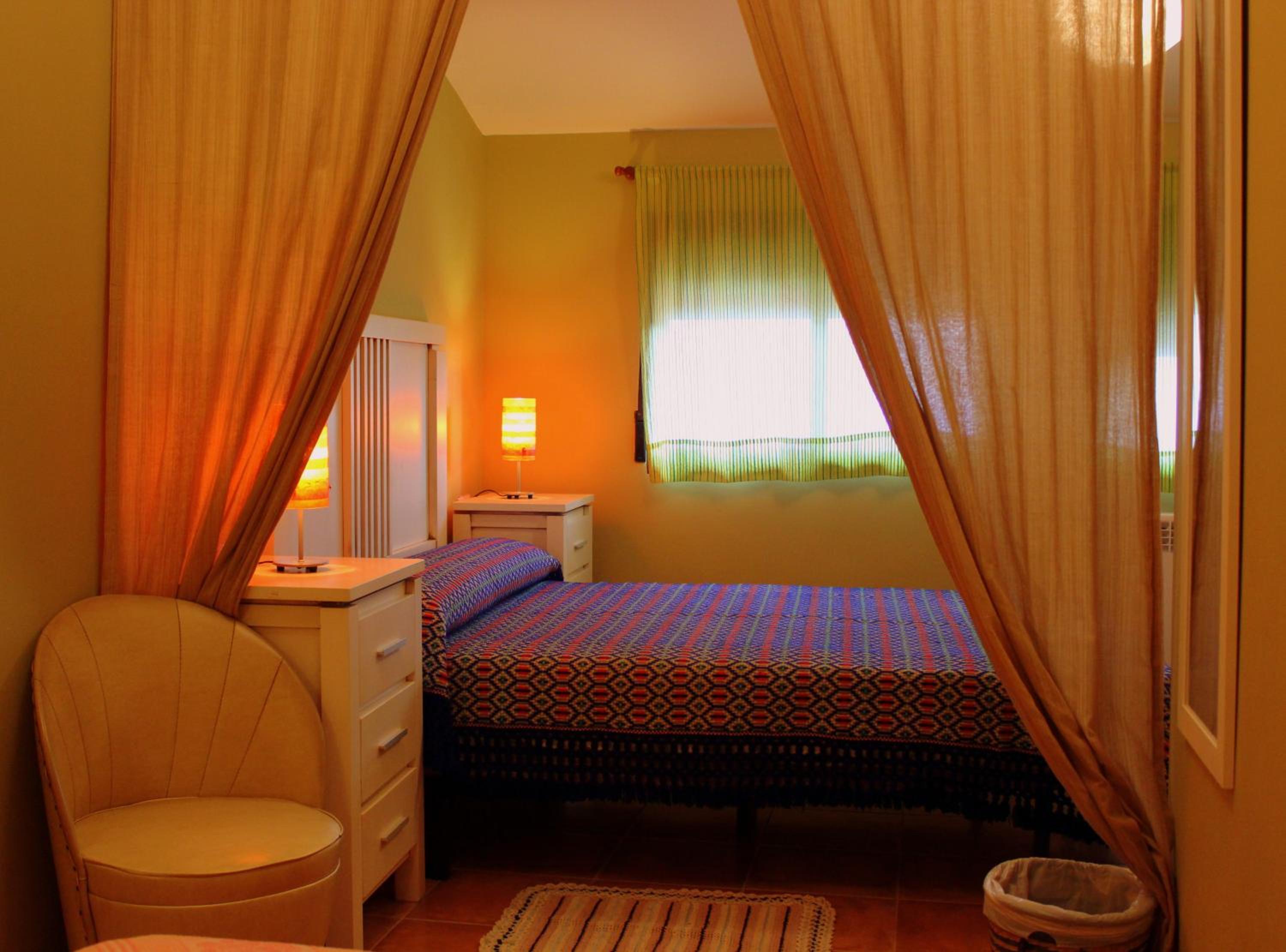 Two-Bedroom House - Photo 19