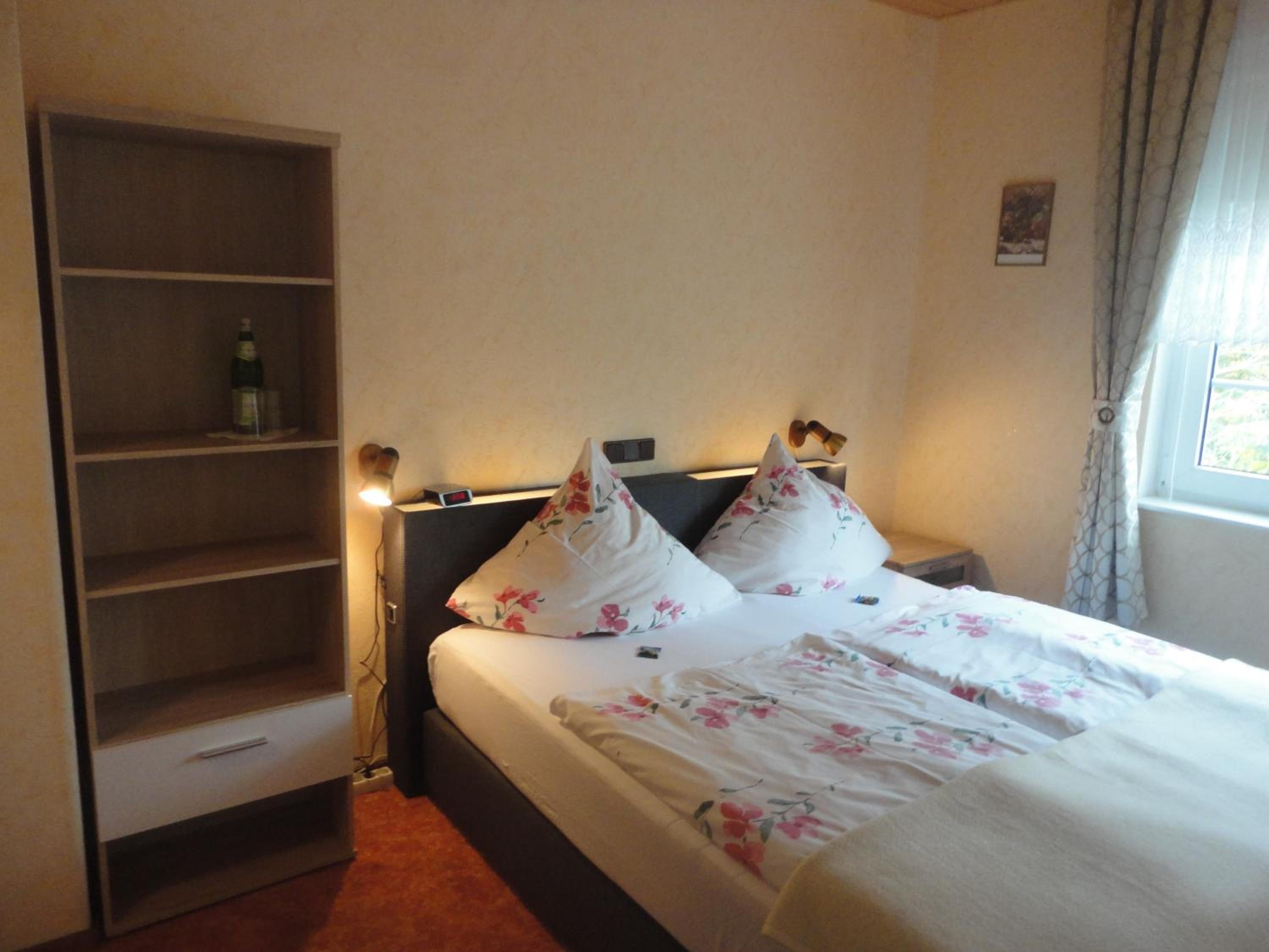 Double Room - Photo 16