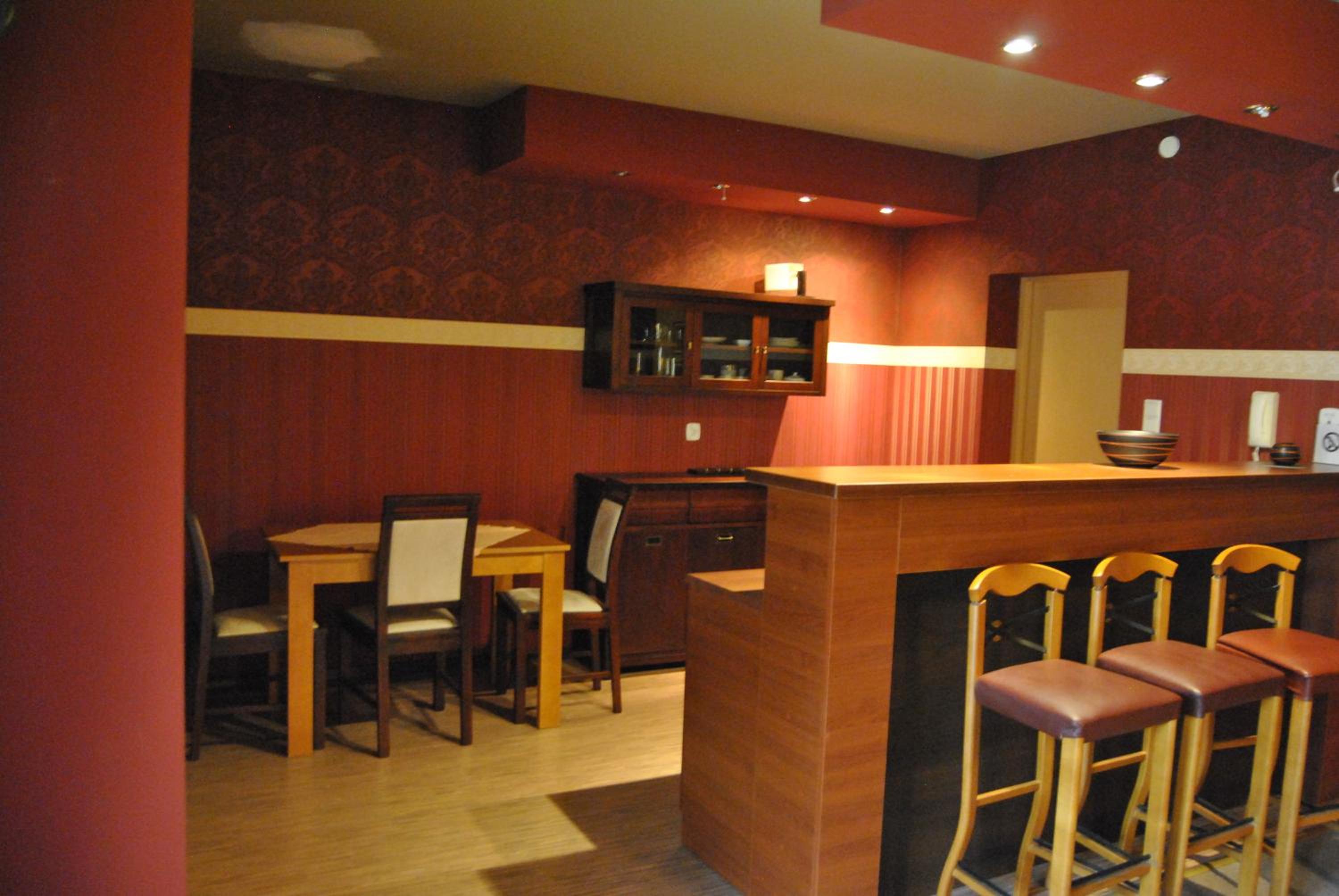 Suite - Photo 3