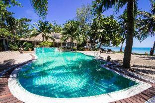 Bungalow - Beach Front - Photo 11