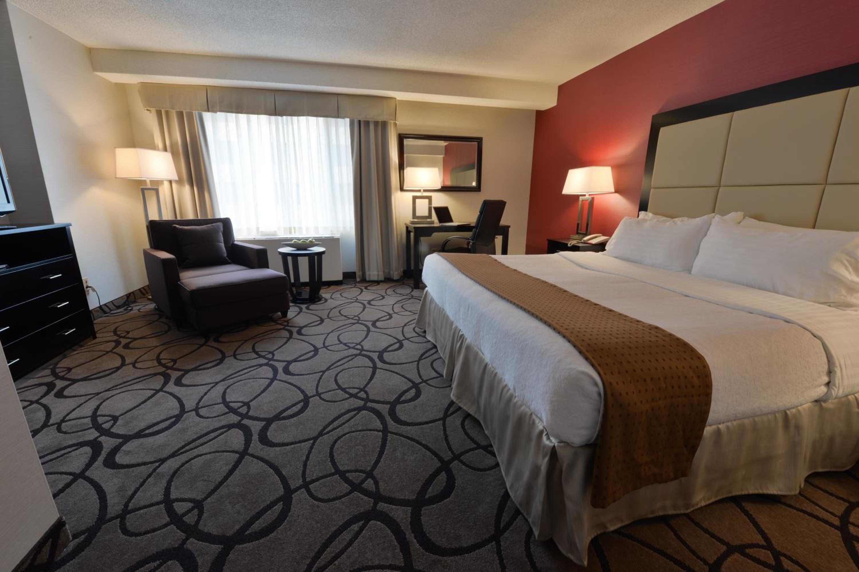Standard King Room - Photo 2