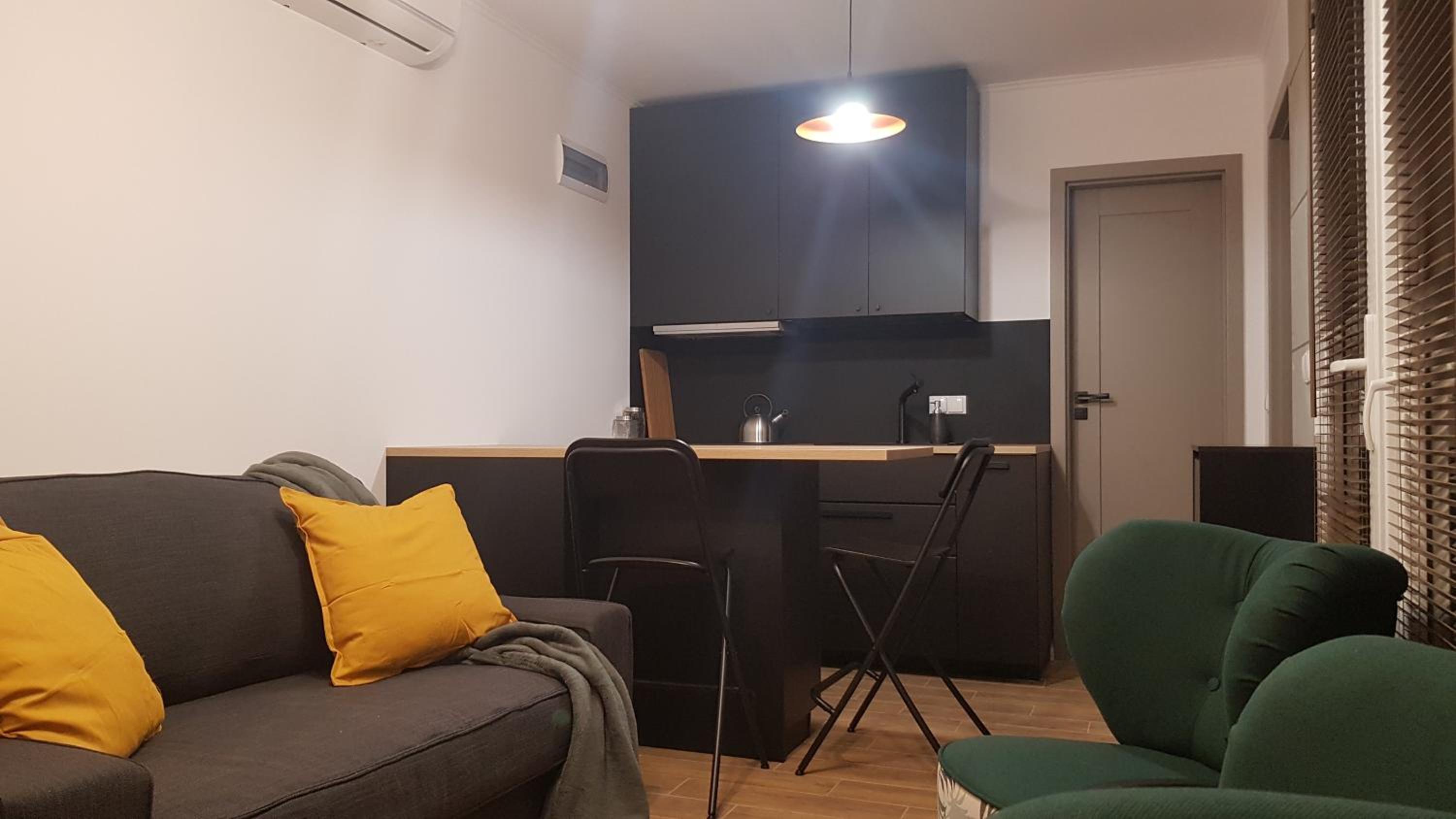 Two-Bedroom Apartment - Photo 4