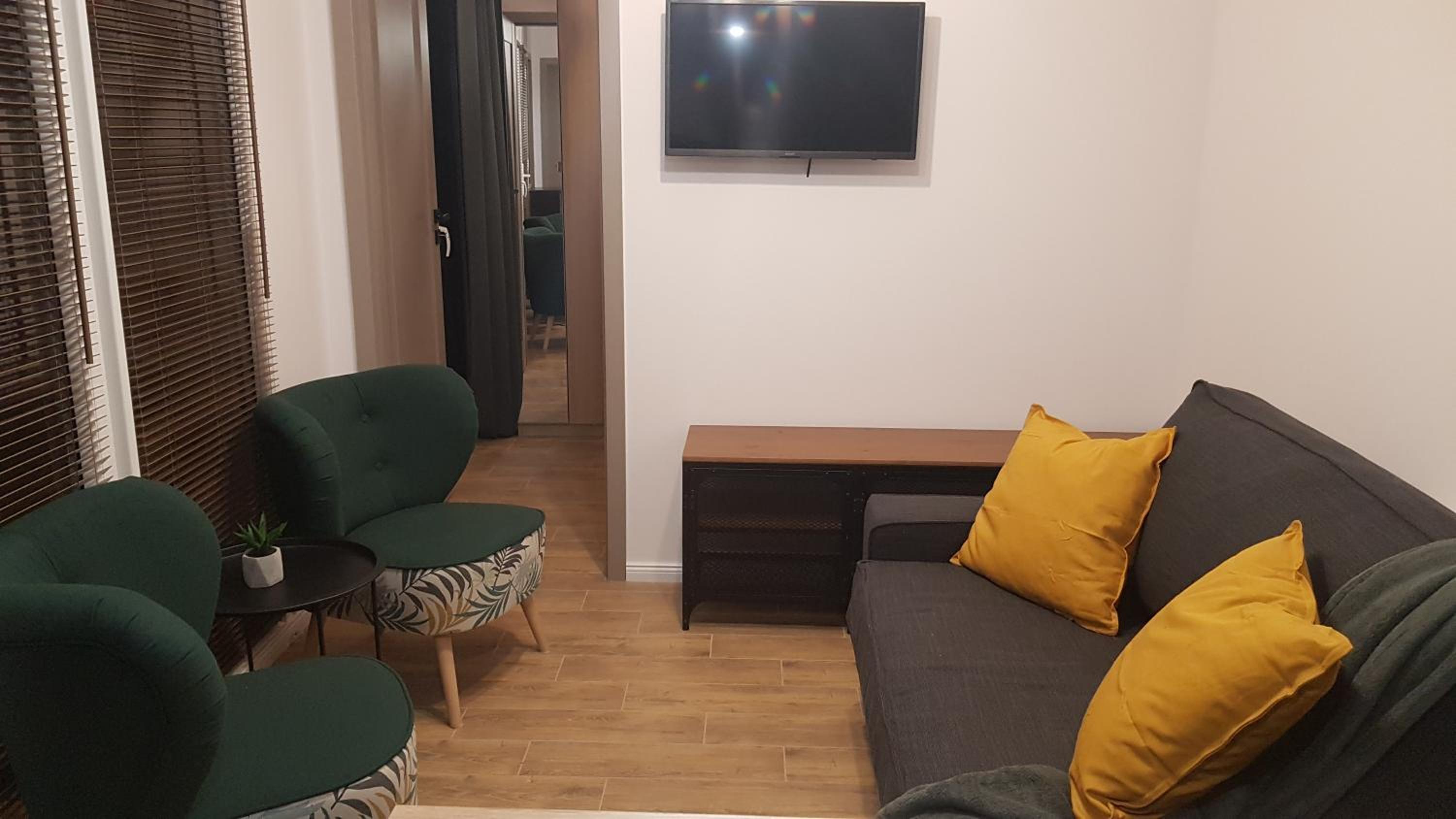 Two-Bedroom Apartment - Photo 5