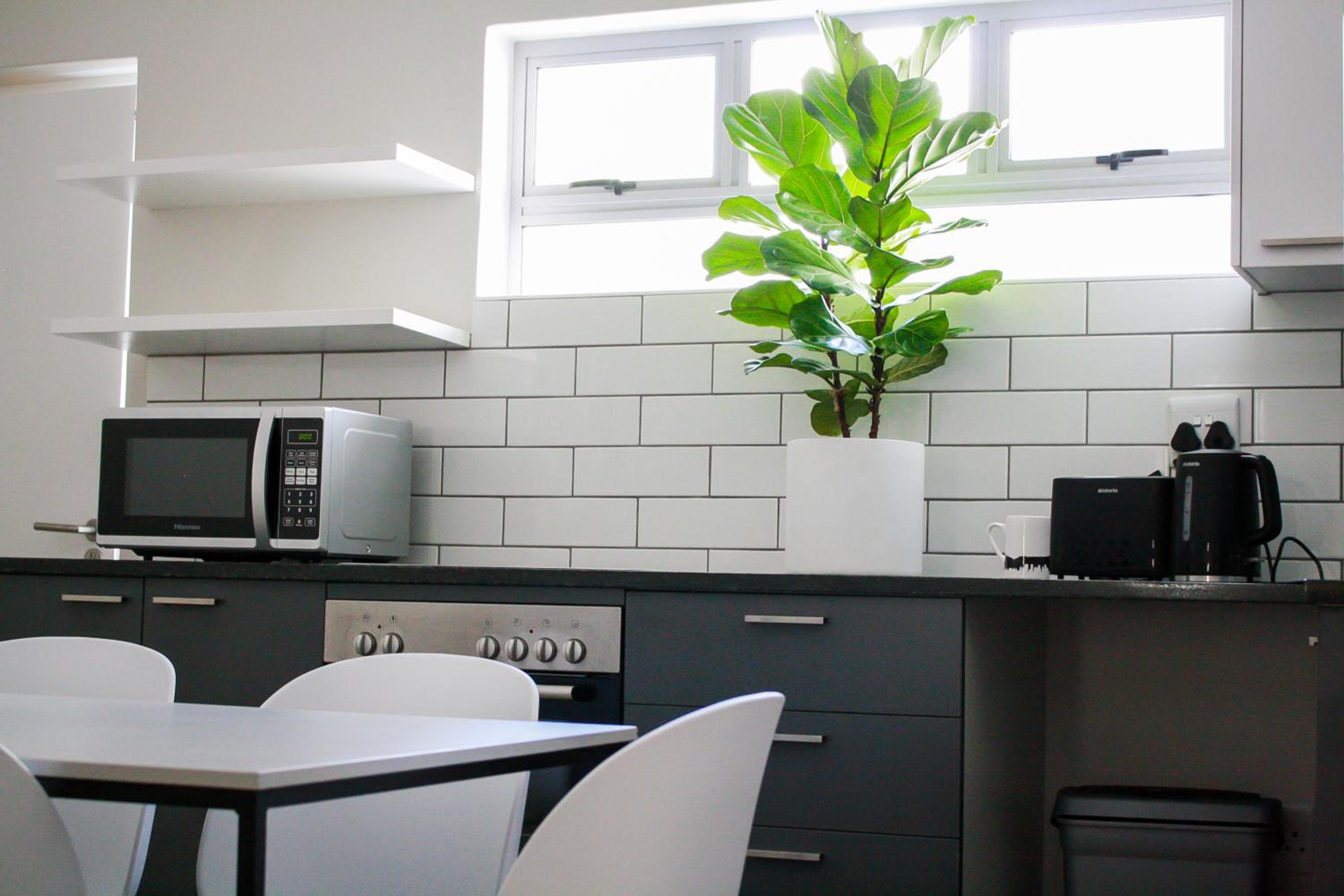 Family Room - Photo 6
