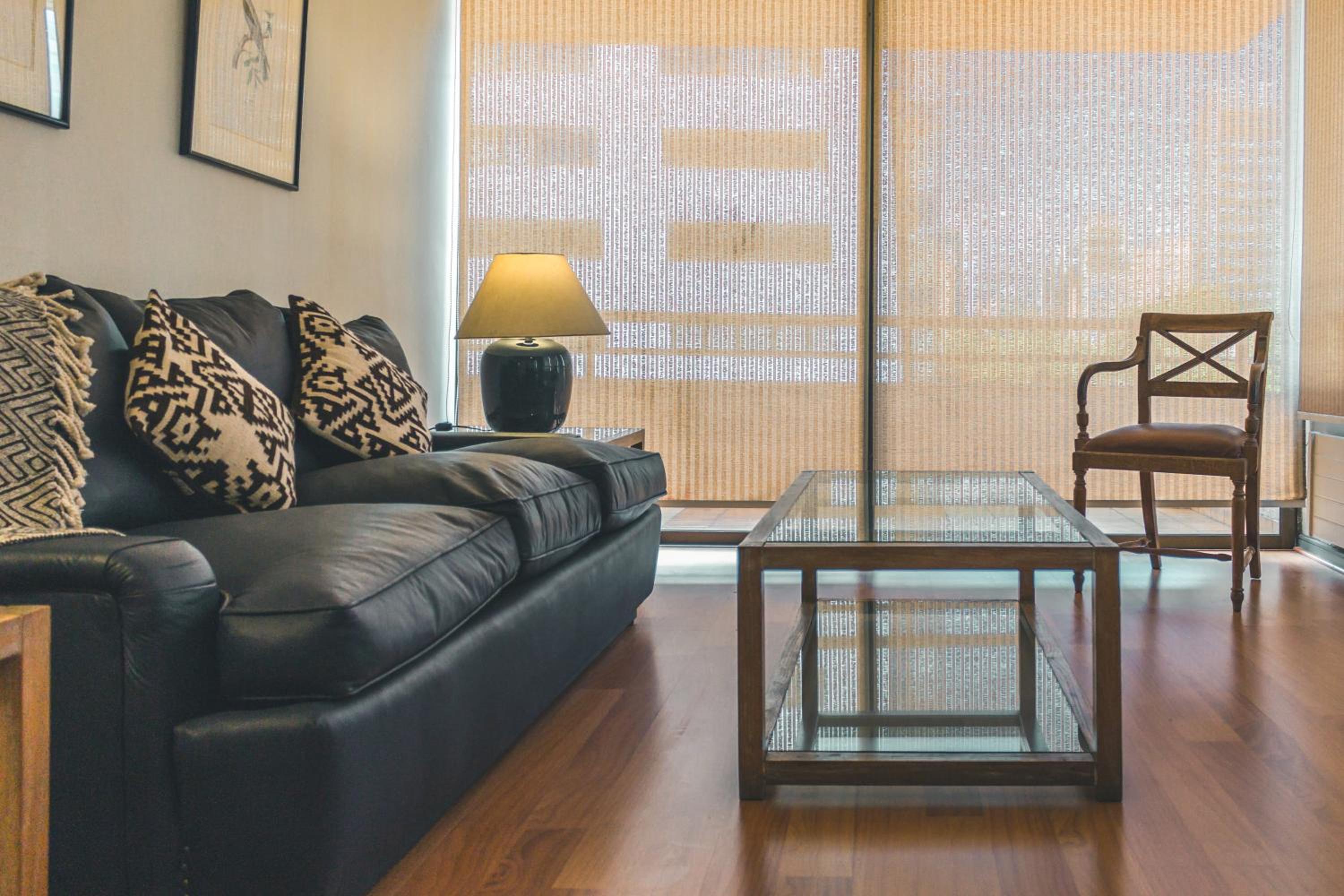 Three-Bedroom Apartment with Balcony
